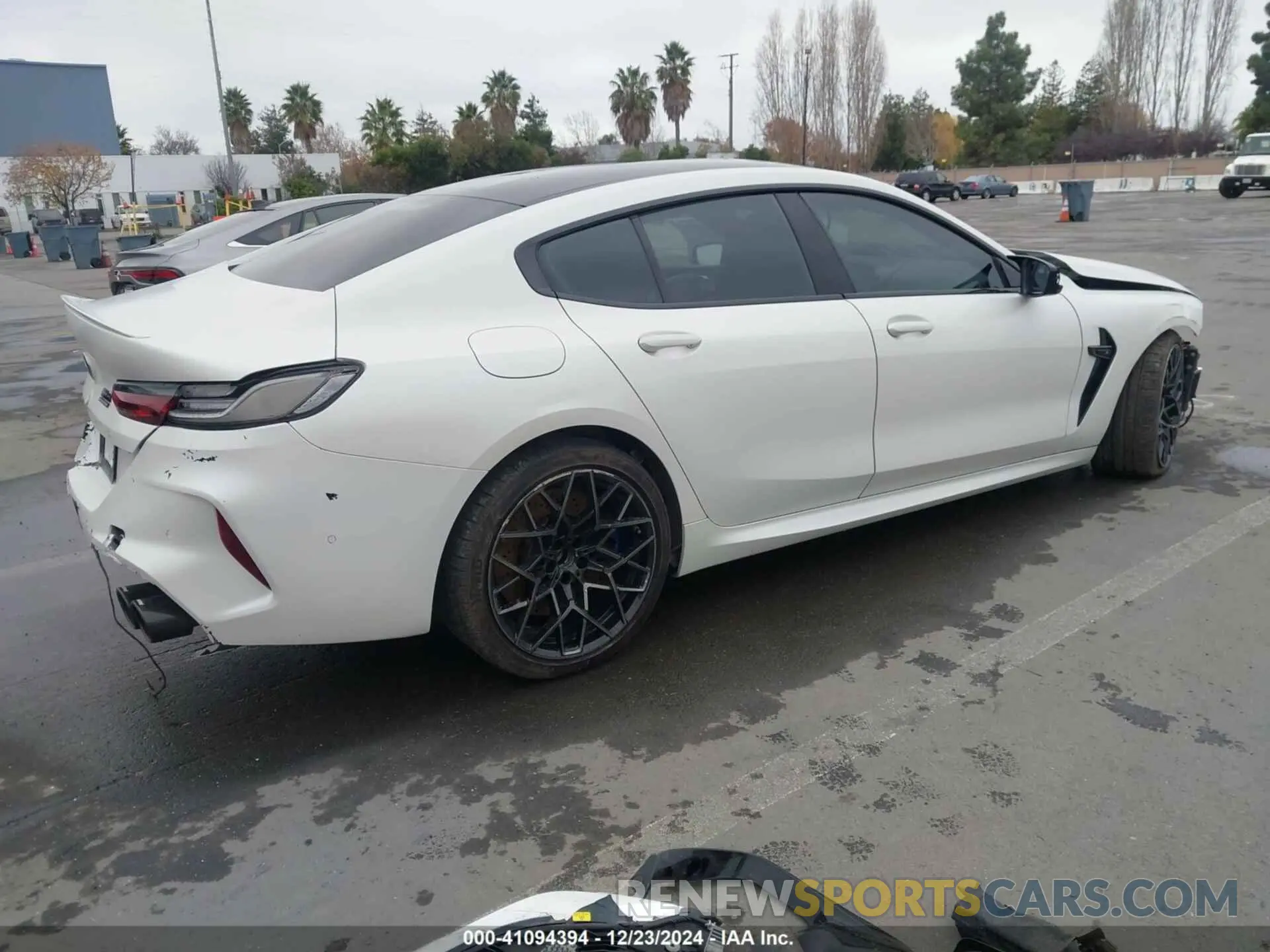 4 fotografías del automóvil dañado WBSGV0C06LCE13907 BMW M8 GRAN COUPE 2020