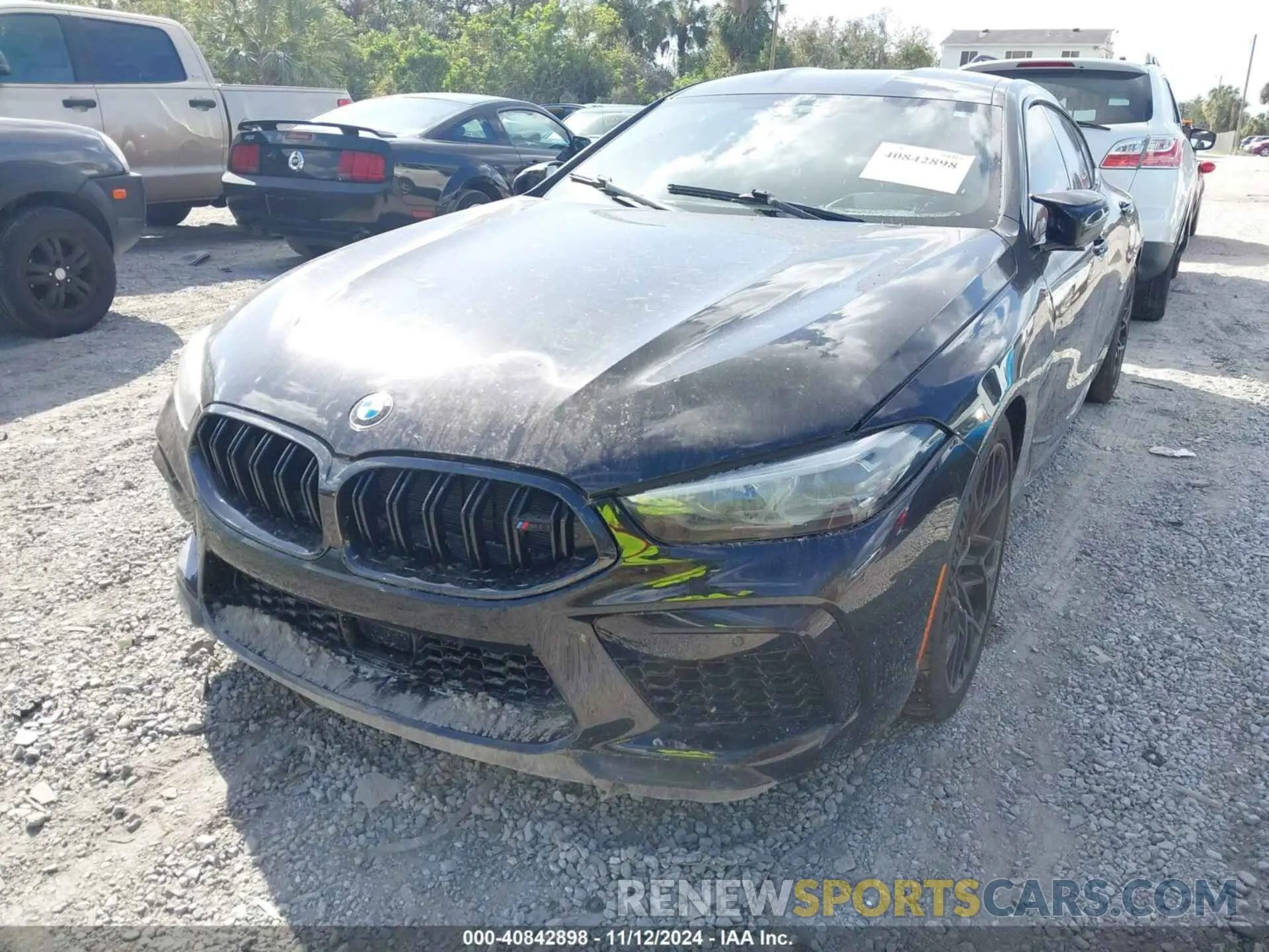 2 fotografías del automóvil dañado WBSGV0C0XLCD84850 BMW M8 GRAN COUPE 2020