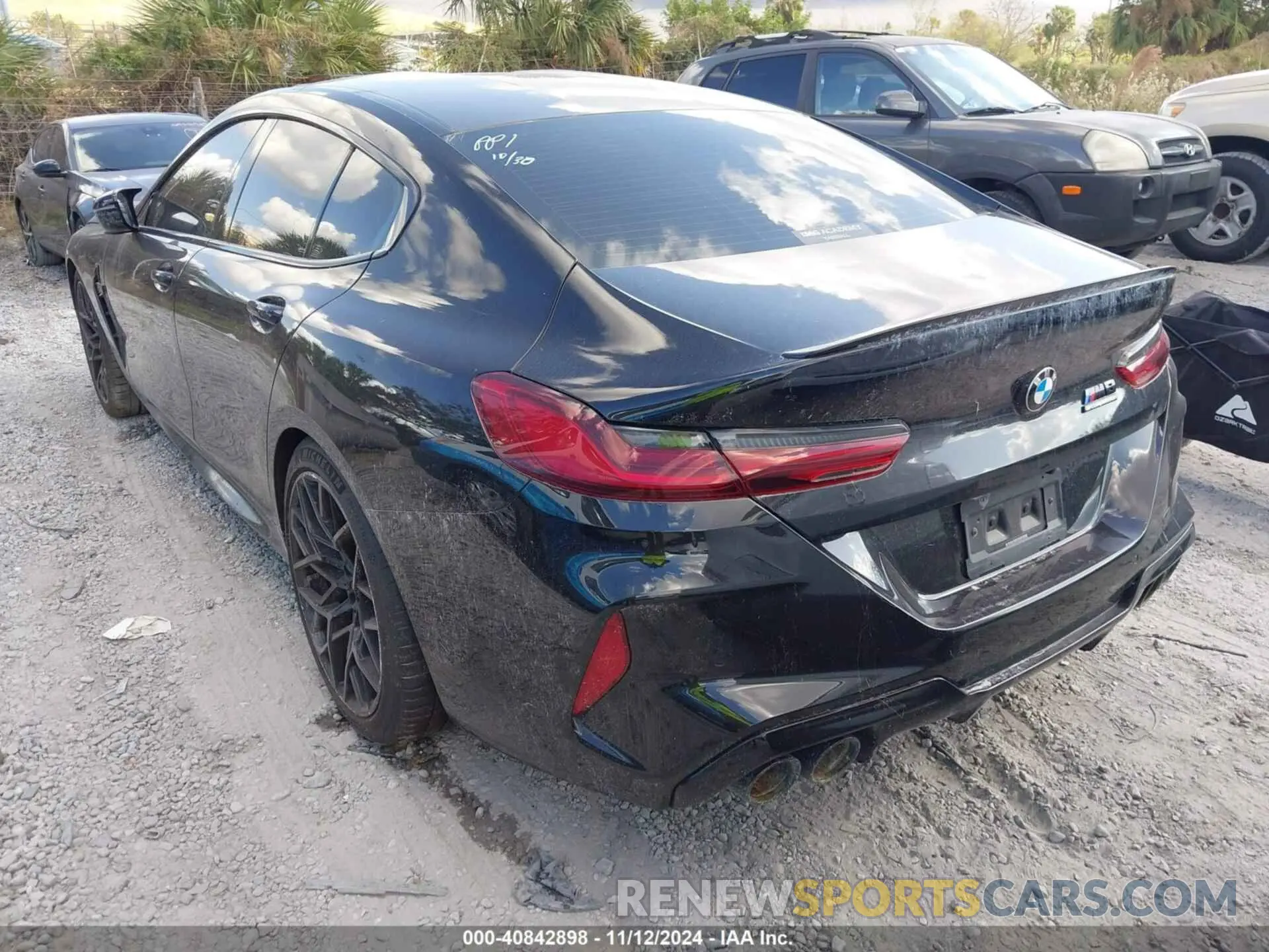 3 fotografías del automóvil dañado WBSGV0C0XLCD84850 BMW M8 GRAN COUPE 2020