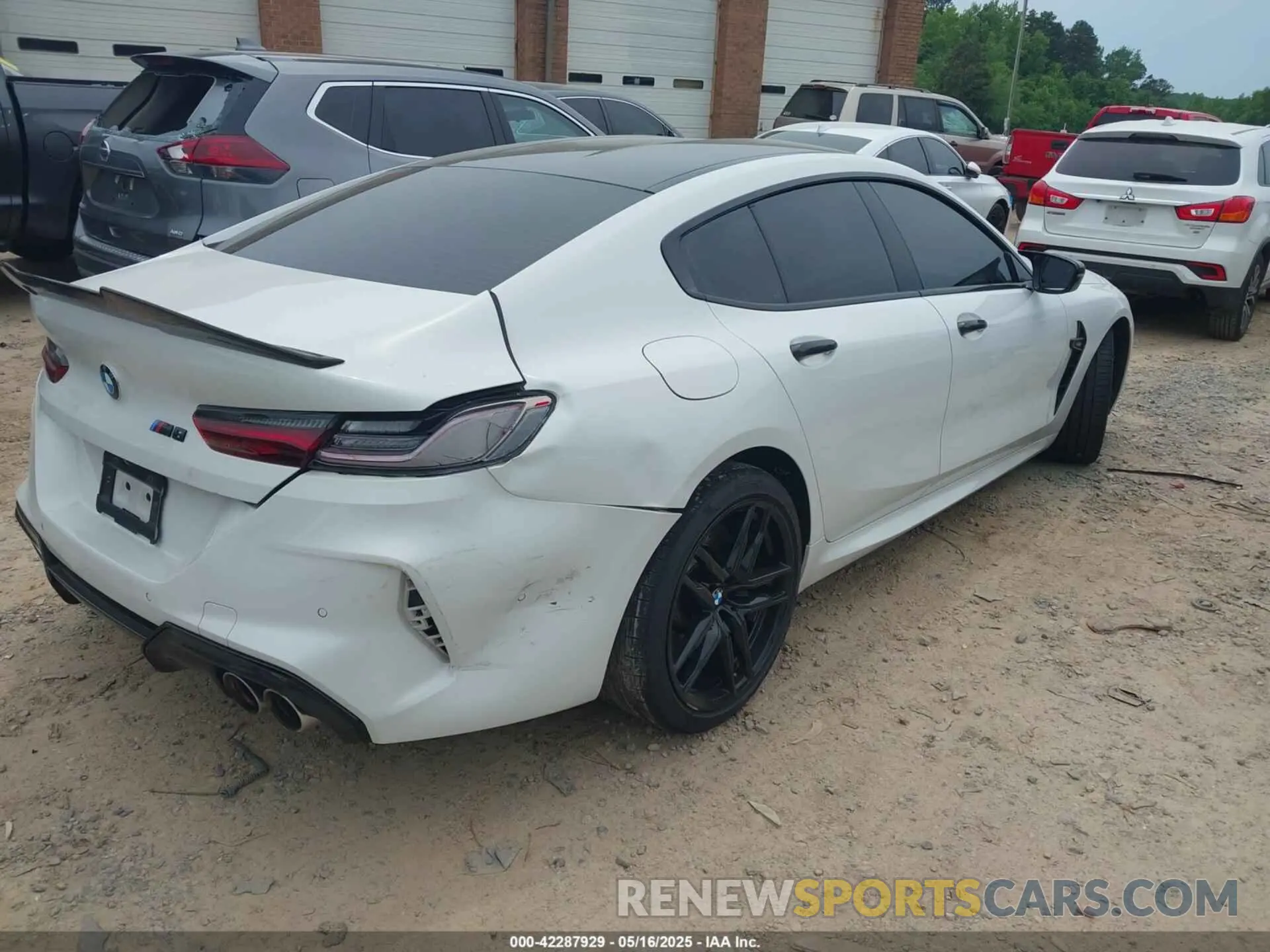 4 fotografías del automóvil dañado WBSGV0C0XLCE12517 BMW M8 GRAN COUPE 2020