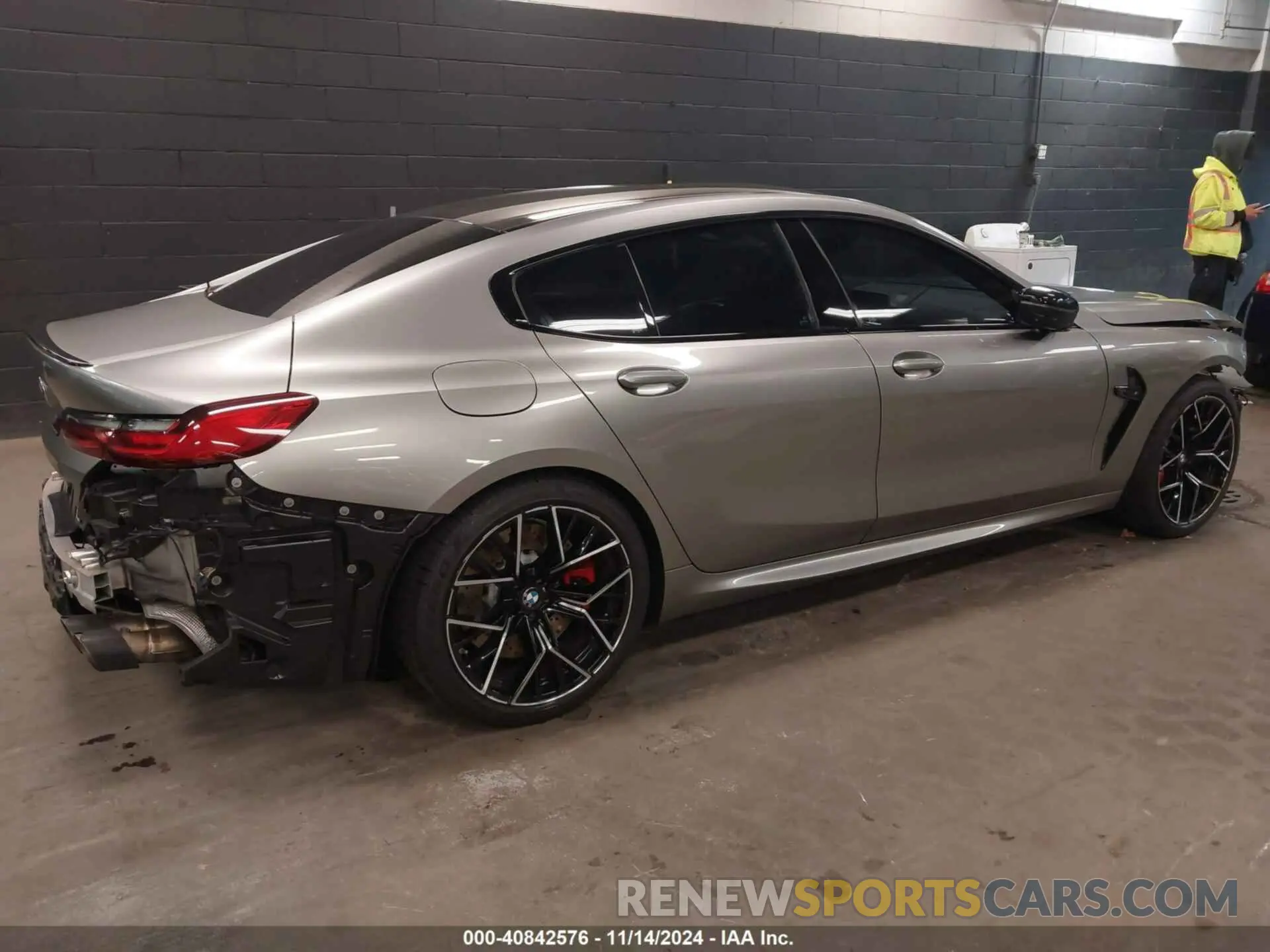 4 fotografías del automóvil dañado WBSGV0C02NCJ62612 BMW M8 GRAN COUPE 2022