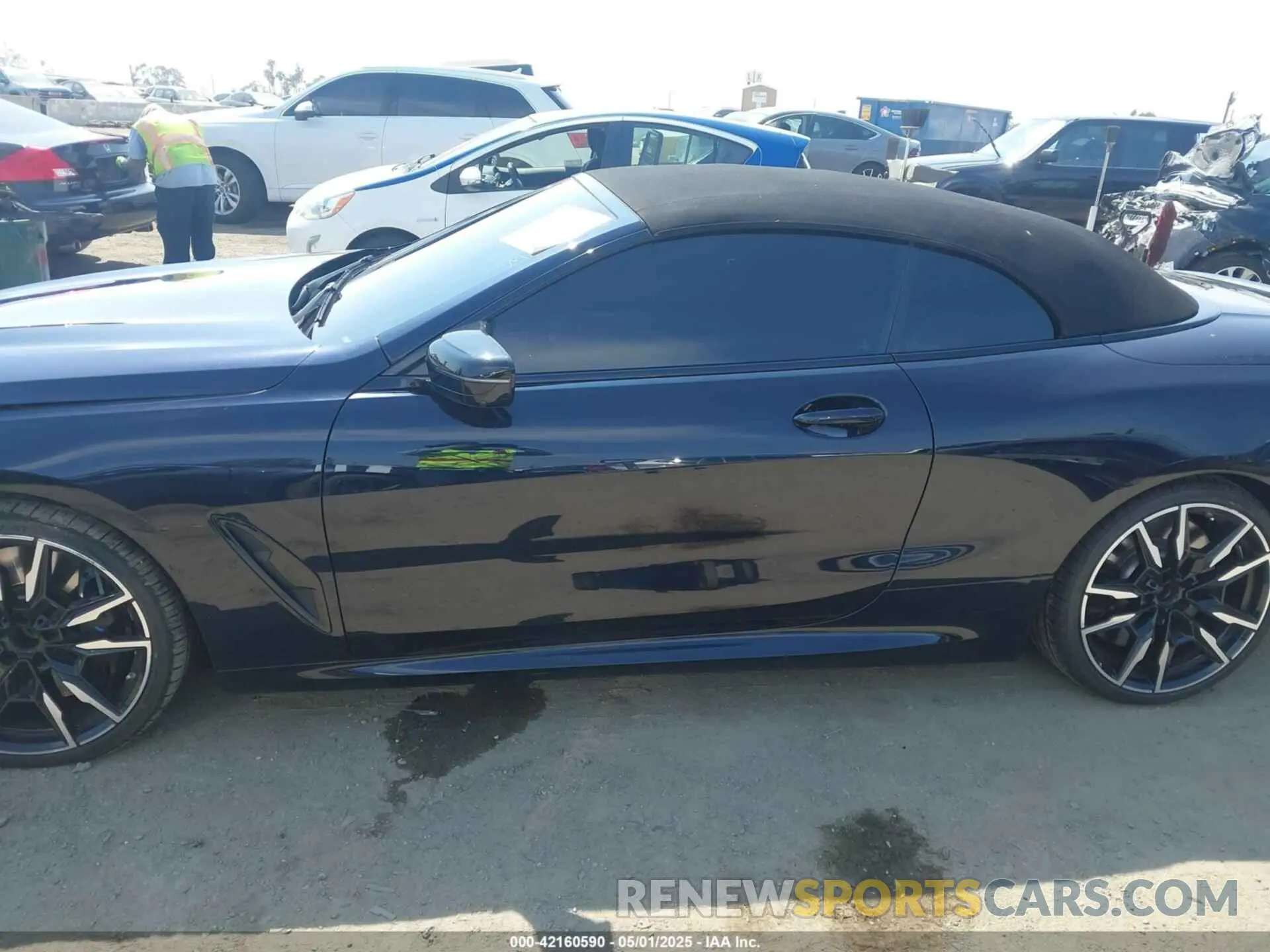 15 fotografías del automóvil dañado WBAFY4C07PCK10123 BMW M850I 2023