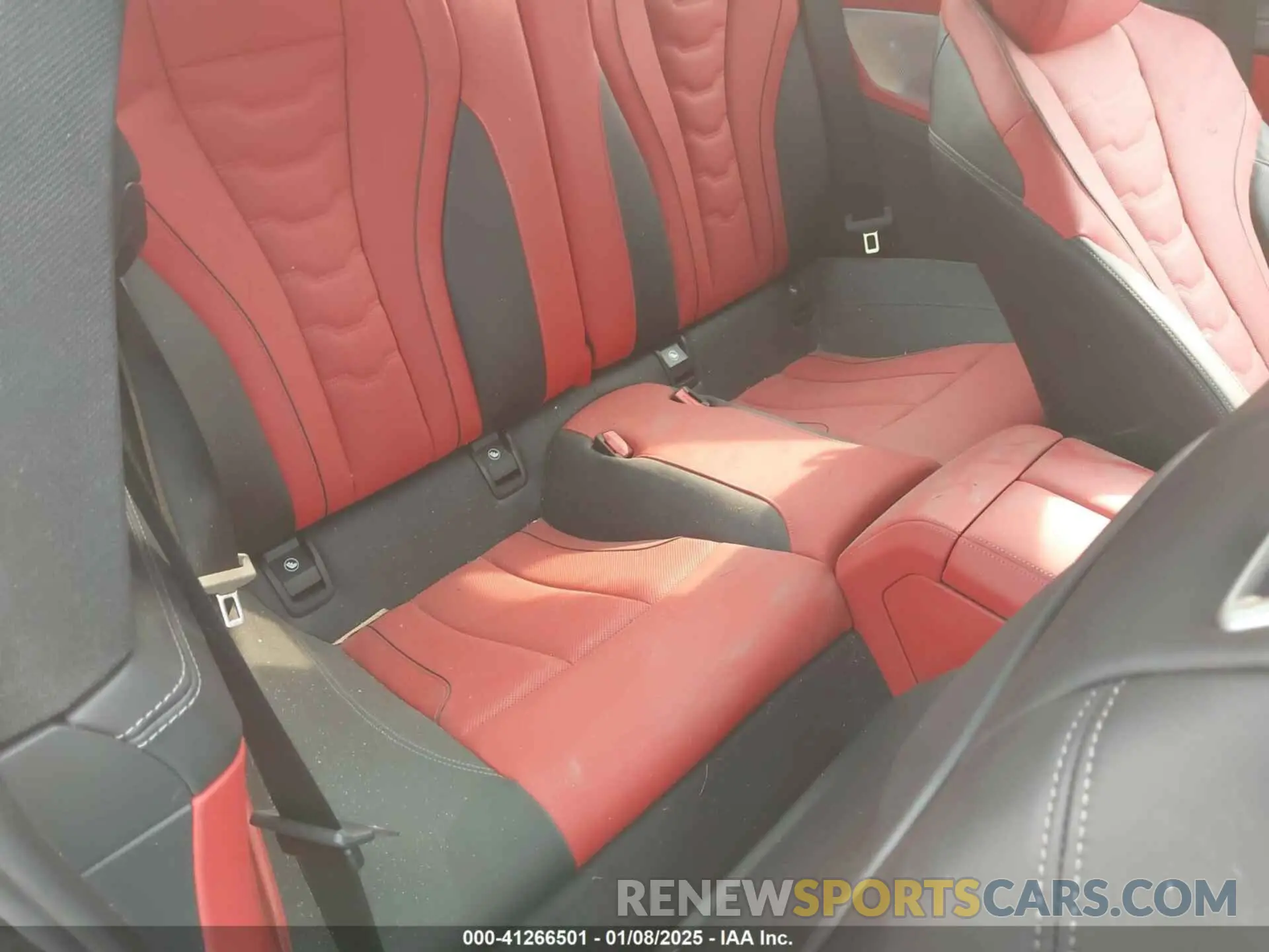 8 fotografías del automóvil dañado WBABC4C01RCR35247 BMW M850I 2024