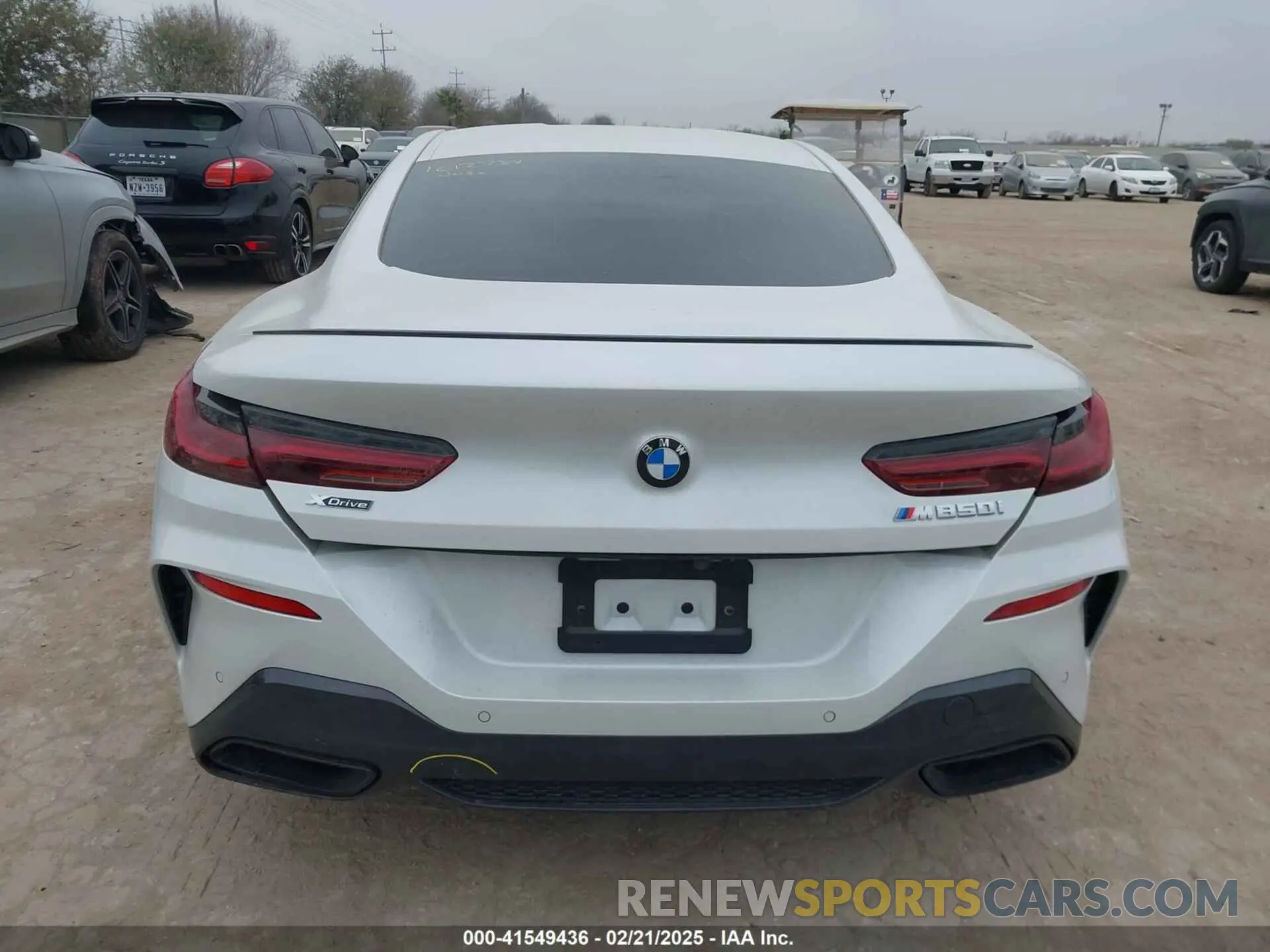 17 fotografías del automóvil dañado WBABC4C0XRCR16762 BMW M850I 2024