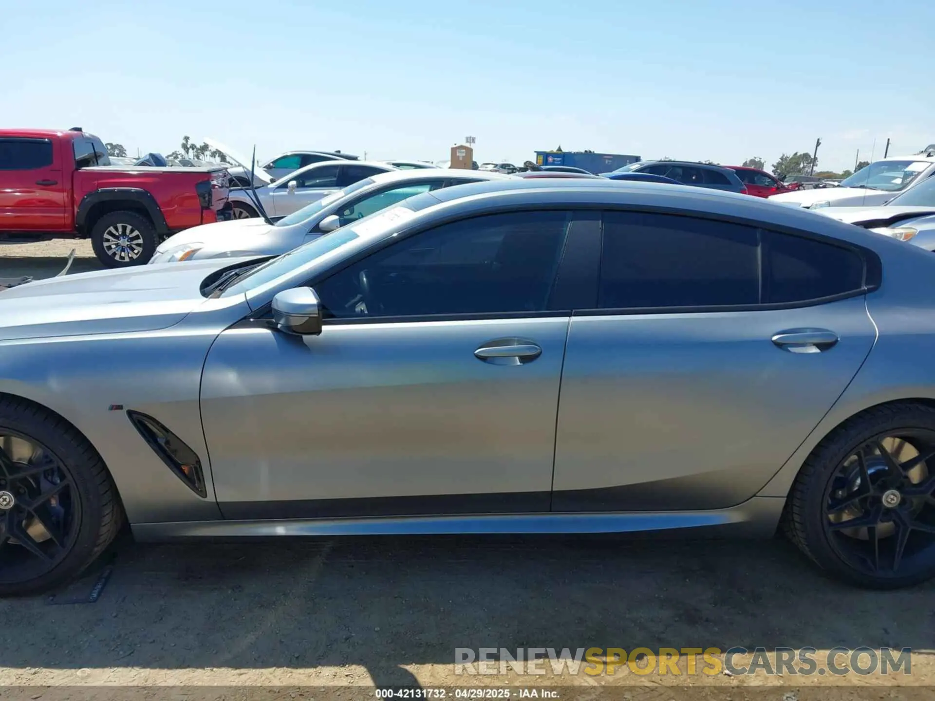 15 fotografías del automóvil dañado WBAGV8C02LCD45348 BMW M850I GTAN COUPE 2020