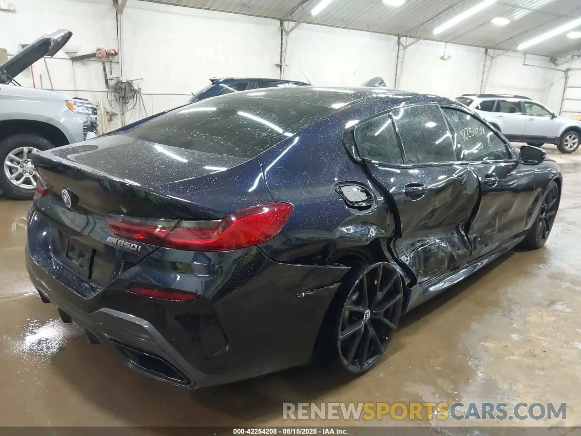4 fotografías del automóvil dañado WBAGV8C02LCD68211 BMW M850I GTAN COUPE 2020