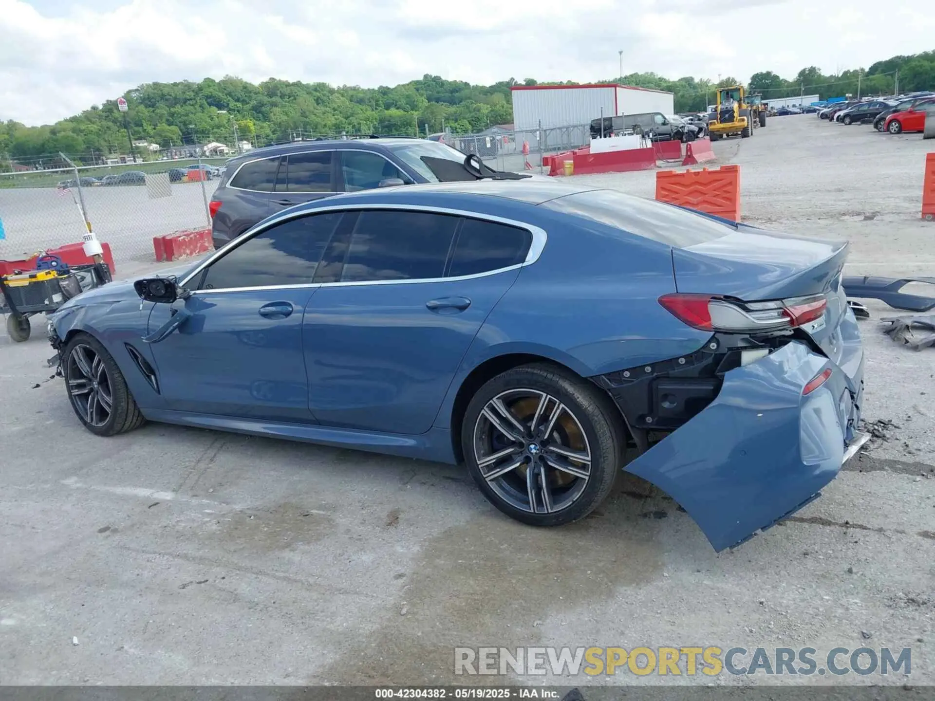 15 fotografías del automóvil dañado WBAGV8C04NCH77734 BMW M850I GTAN COUPE 2022