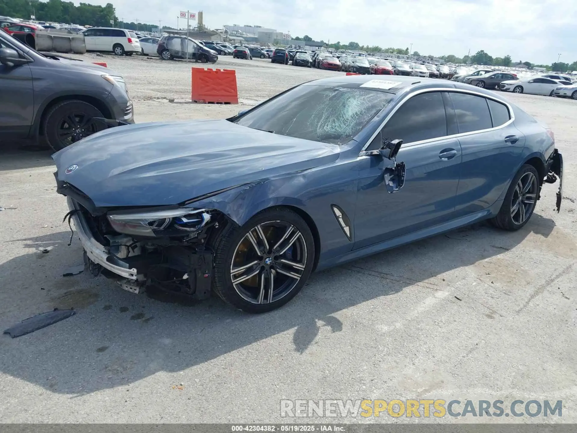2 fotografías del automóvil dañado WBAGV8C04NCH77734 BMW M850I GTAN COUPE 2022
