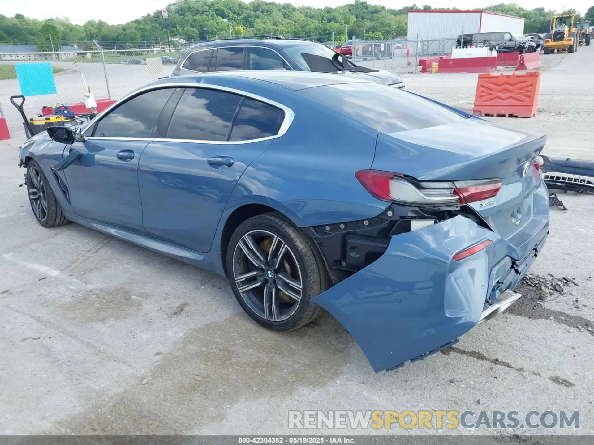3 fotografías del automóvil dañado WBAGV8C04NCH77734 BMW M850I GTAN COUPE 2022
