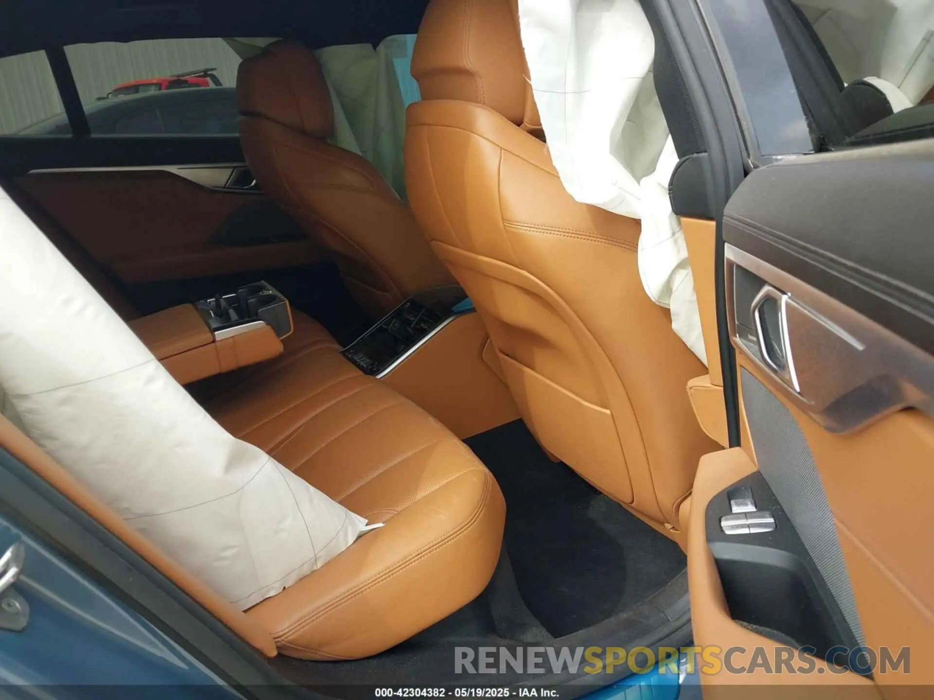 8 fotografías del automóvil dañado WBAGV8C04NCH77734 BMW M850I GTAN COUPE 2022