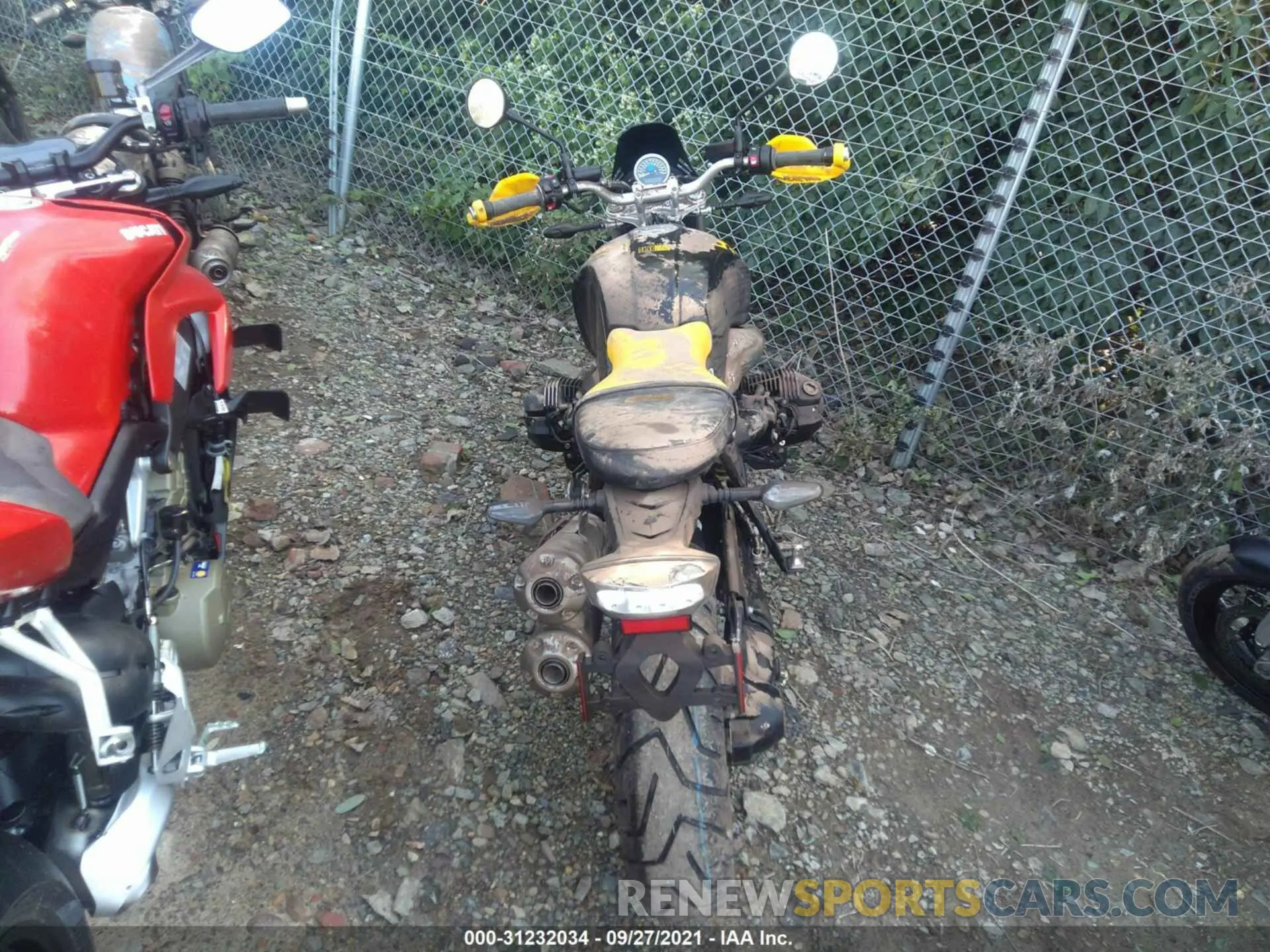 8 fotografías del automóvil dañado WB10L9301M6E35961 BMW R NINEU GS 2021