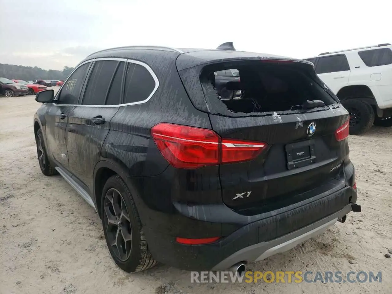 3 fotografías del automóvil dañado WBXHT3C50K5L39076 BMW X1 2019