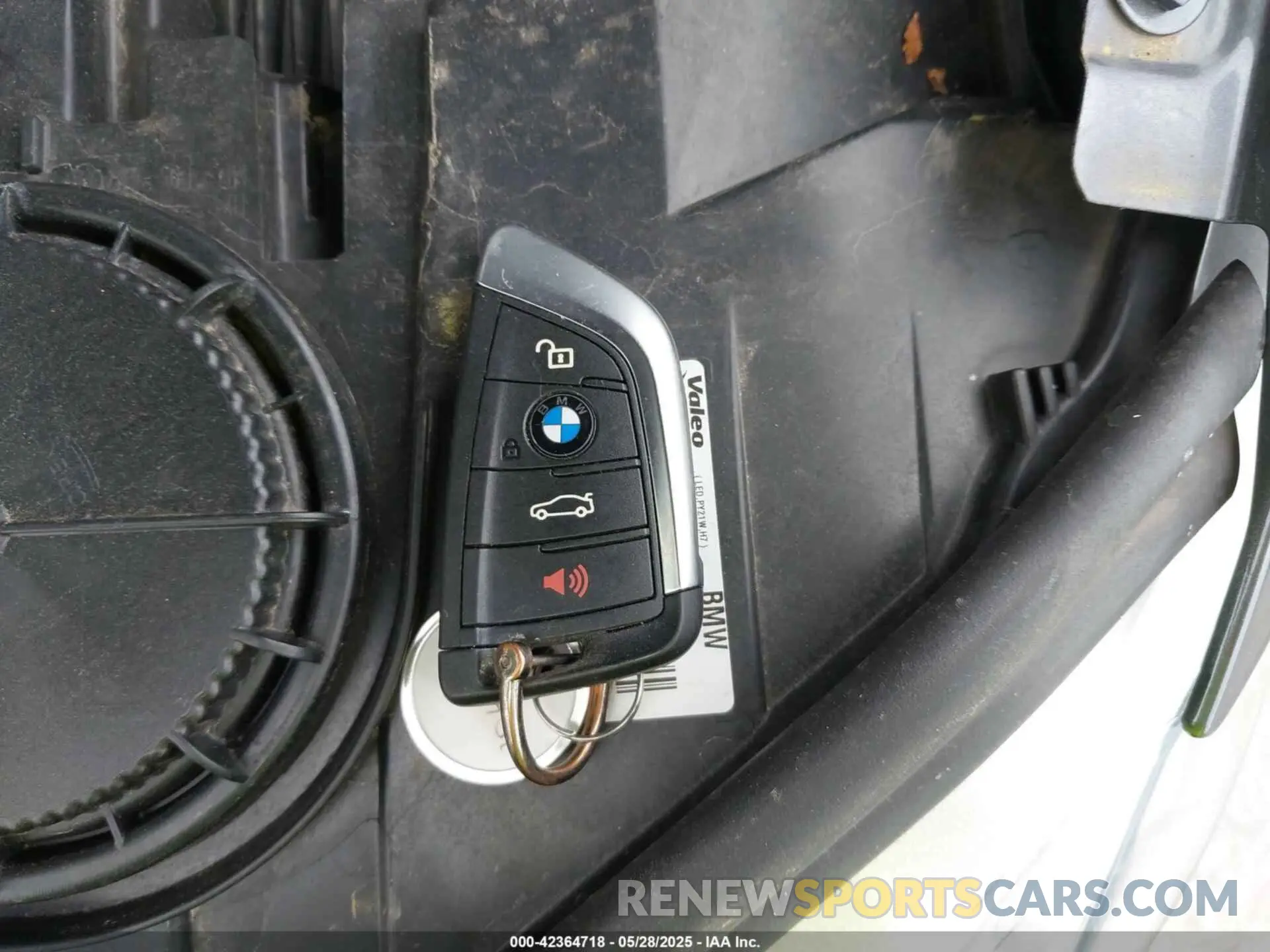 11 fotografías del automóvil dañado WBXHT3C51K3H34057 BMW X1 2019