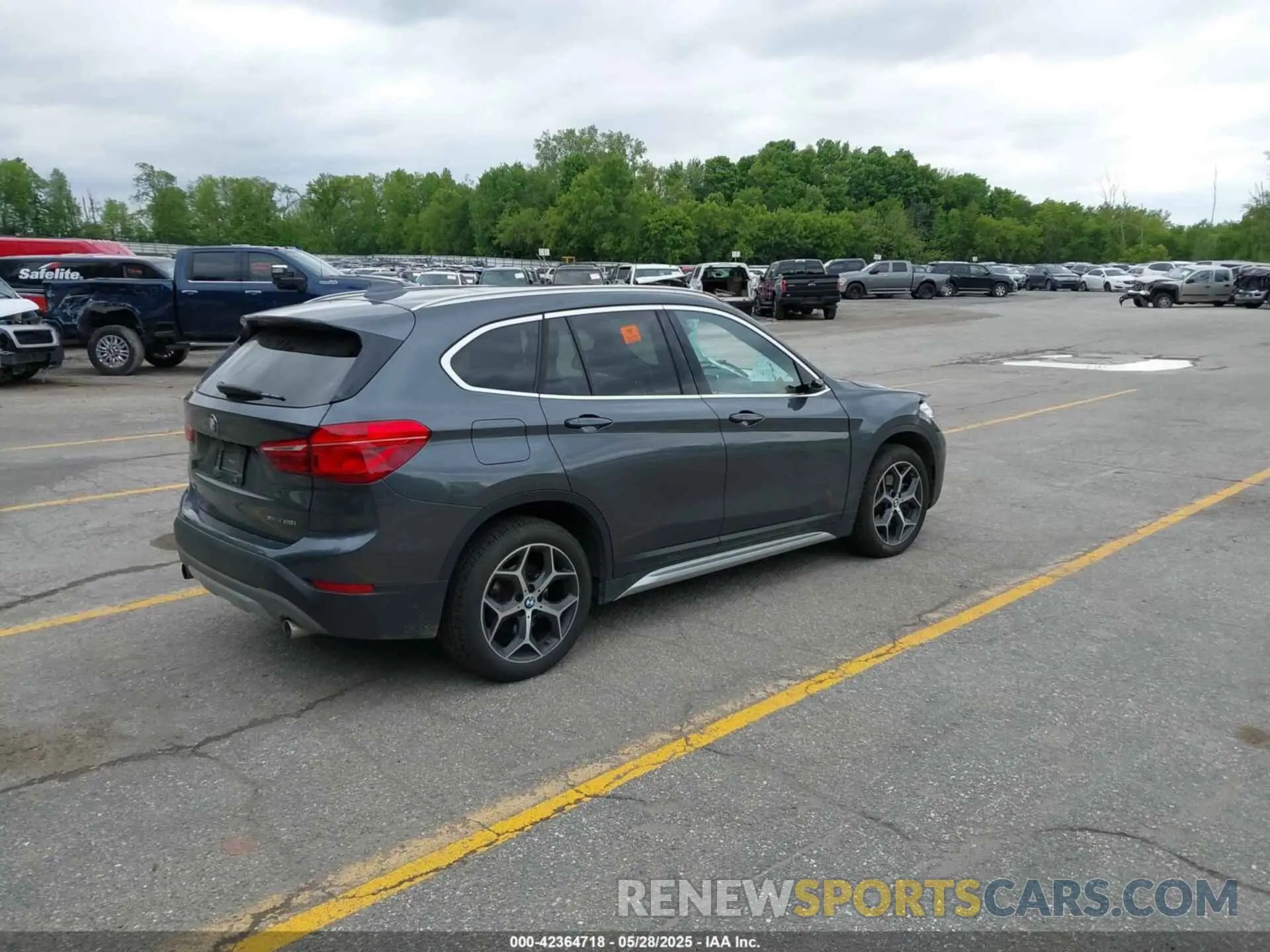 4 fotografías del automóvil dañado WBXHT3C51K3H34057 BMW X1 2019