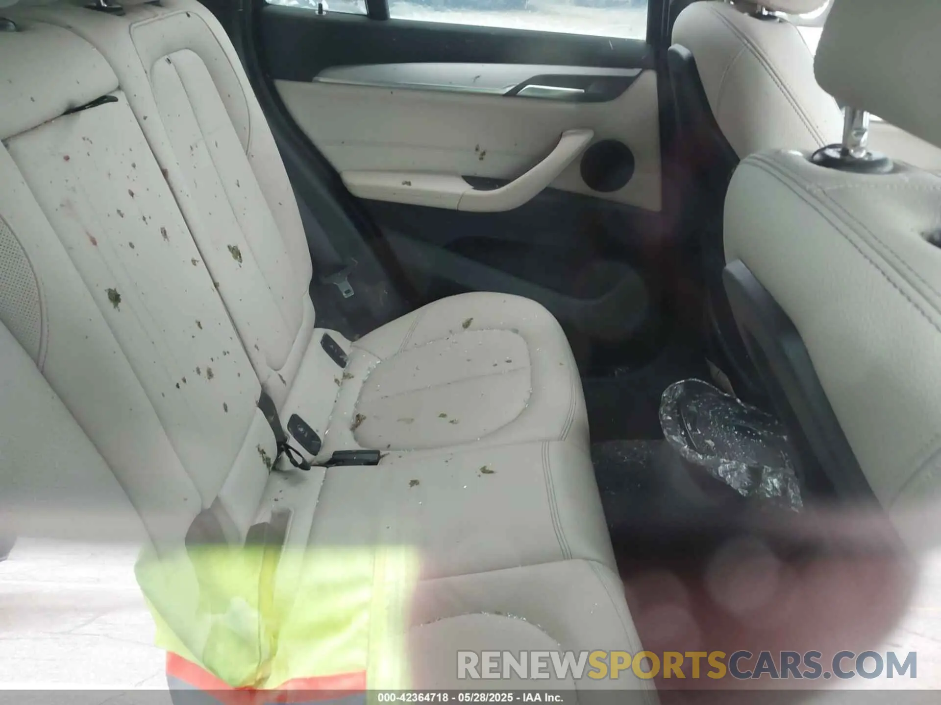 8 fotografías del automóvil dañado WBXHT3C51K3H34057 BMW X1 2019