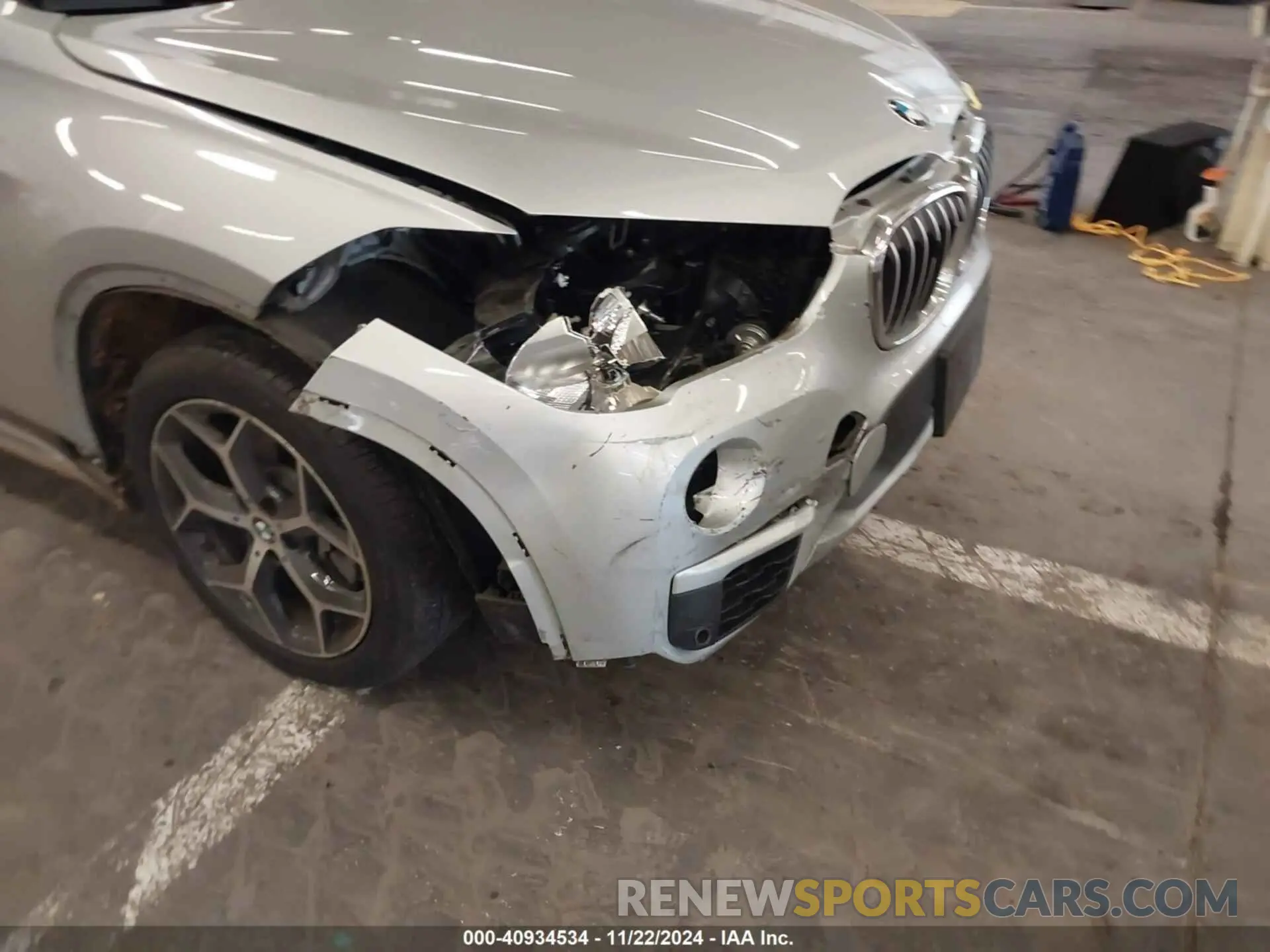 19 fotografías del automóvil dañado WBXHT3C52K5L36857 BMW X1 2019