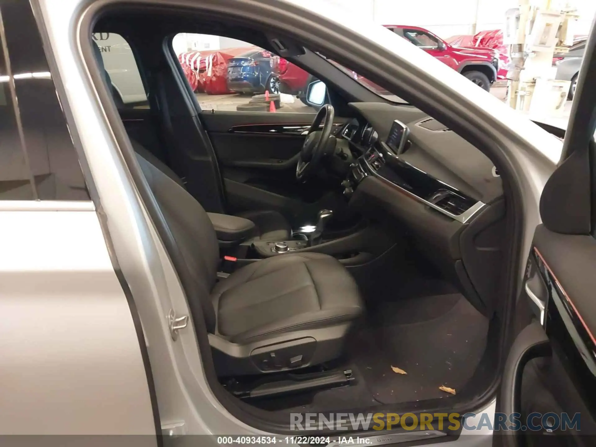 5 fotografías del automóvil dañado WBXHT3C52K5L36857 BMW X1 2019