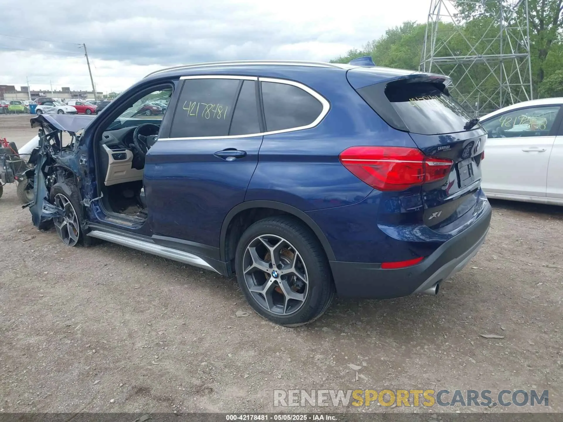 3 fotografías del automóvil dañado WBXHT3C53K3H35405 BMW X1 2019