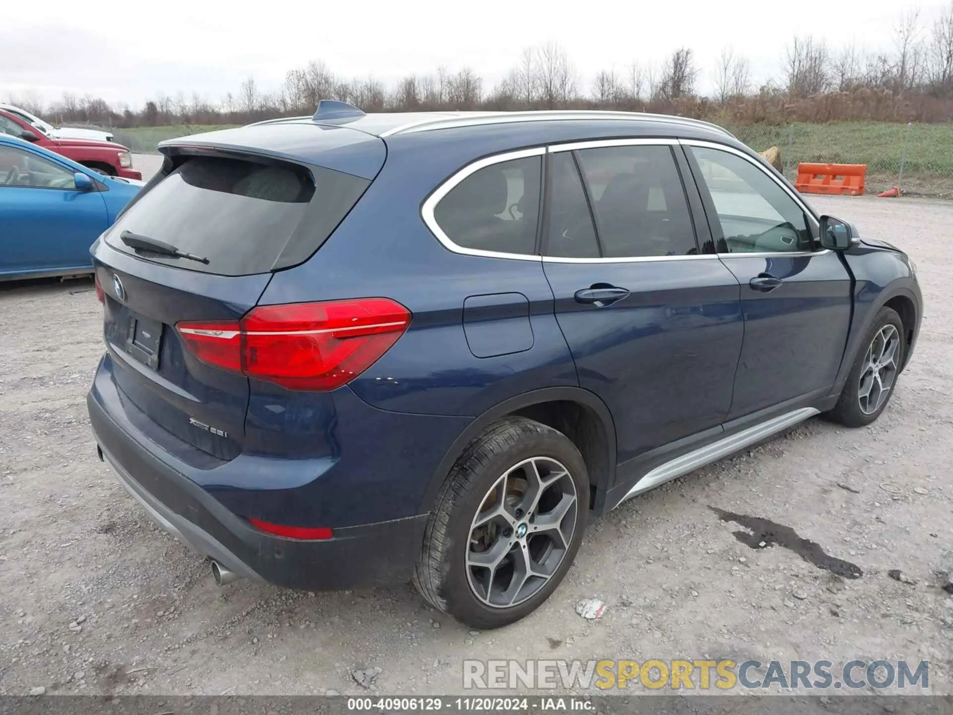 4 fotografías del automóvil dañado WBXHT3C53K3H35498 BMW X1 2019