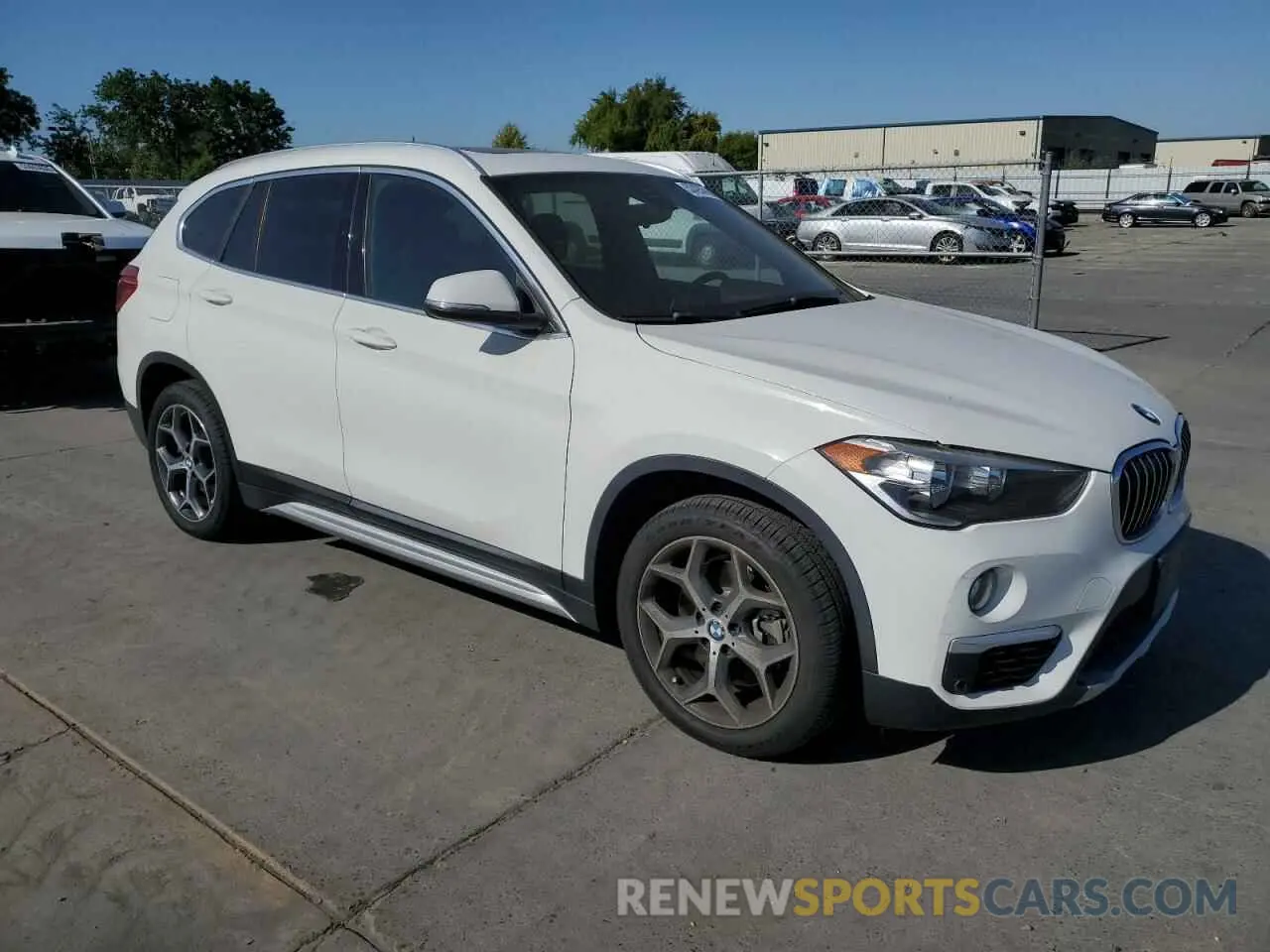 4 fotografías del automóvil dañado WBXHT3C53K5L35670 BMW X1 2019