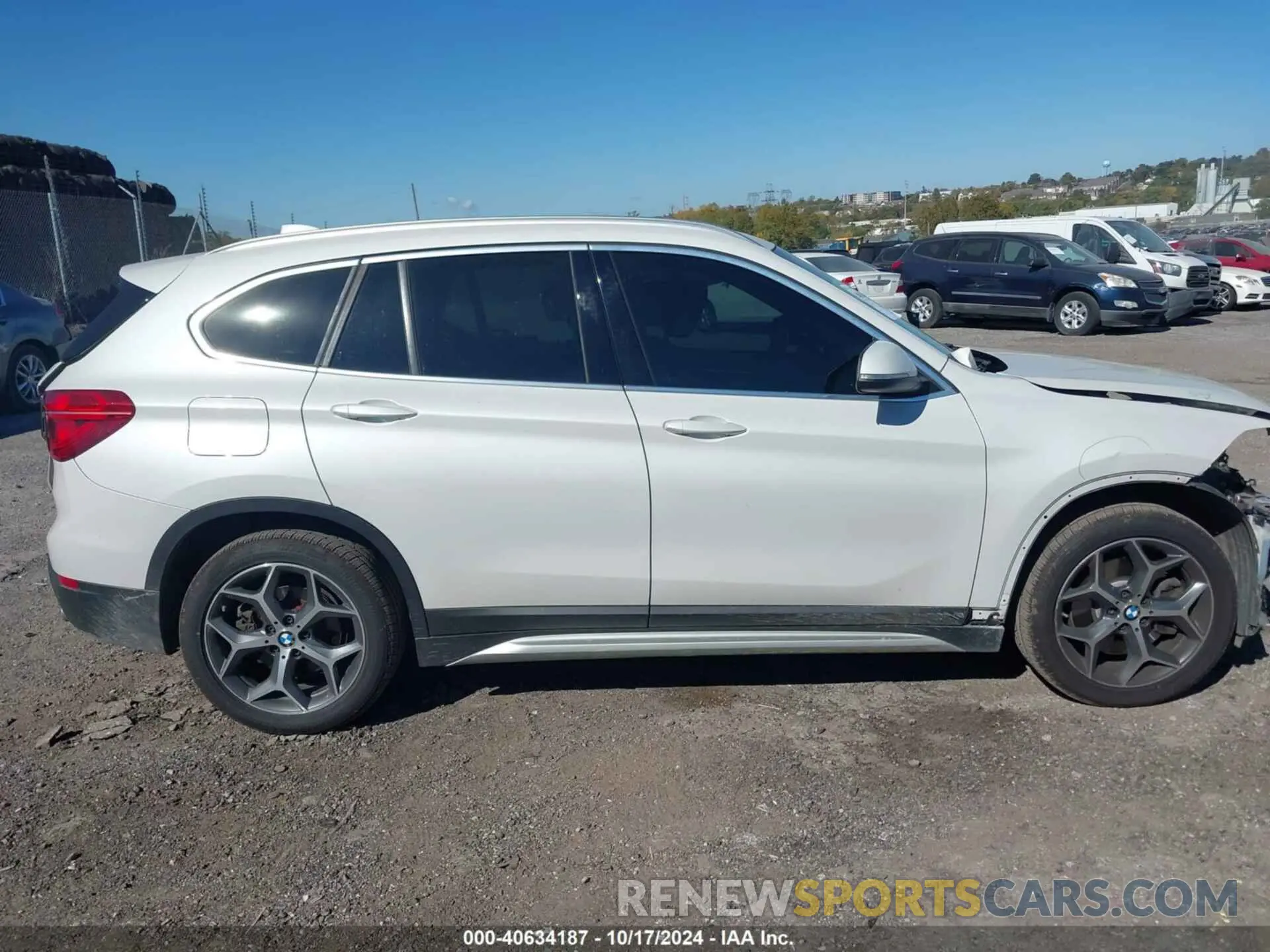 13 fotografías del automóvil dañado WBXHT3C53K5L89891 BMW X1 2019