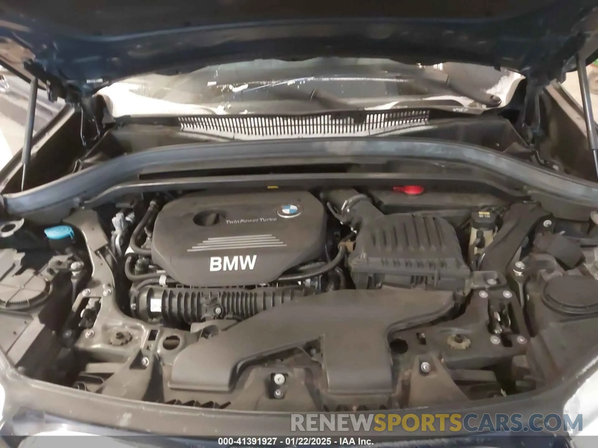 10 fotografías del automóvil dañado WBXHT3C54K5L36472 BMW X1 2019