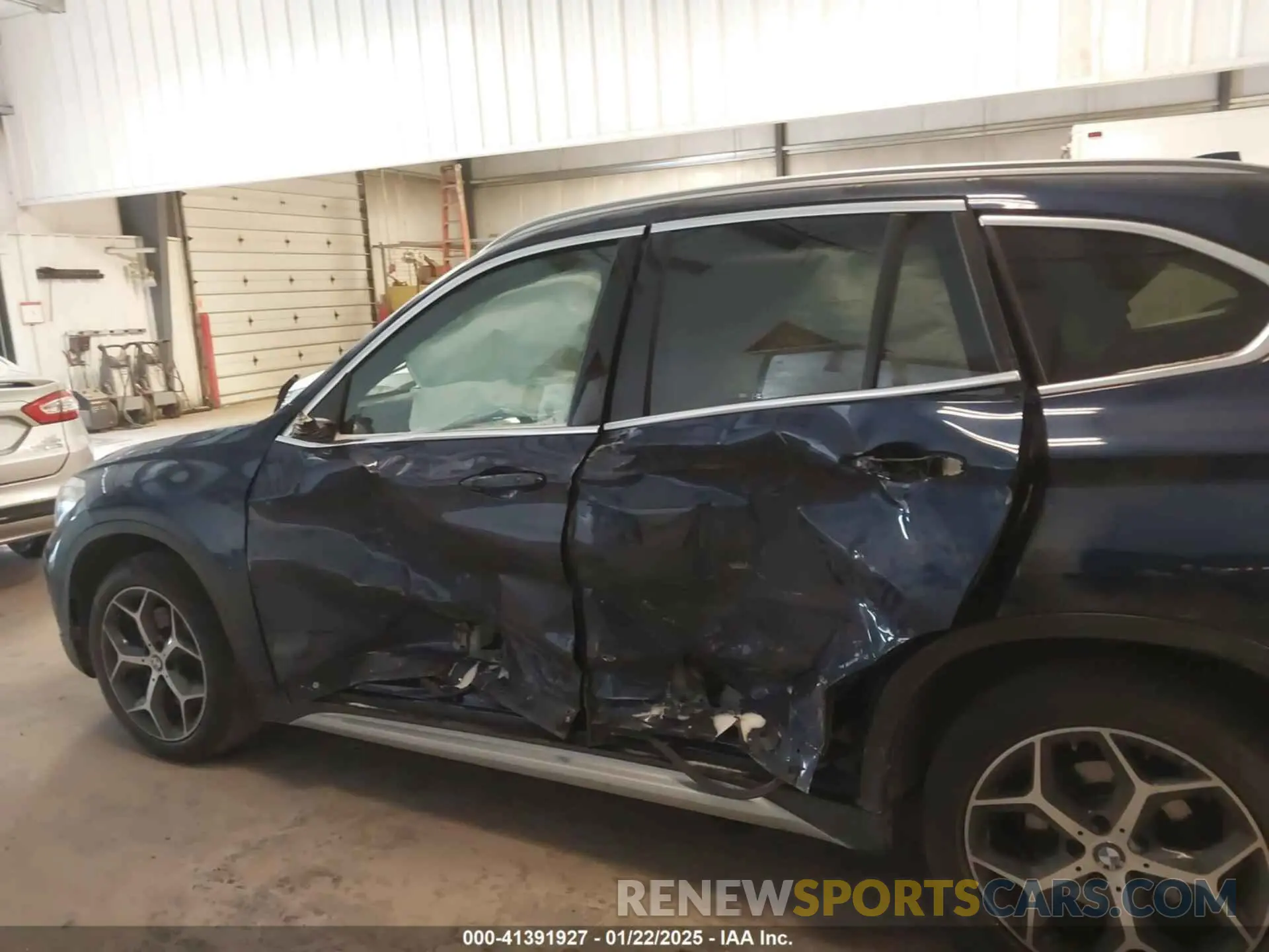 6 fotografías del automóvil dañado WBXHT3C54K5L36472 BMW X1 2019