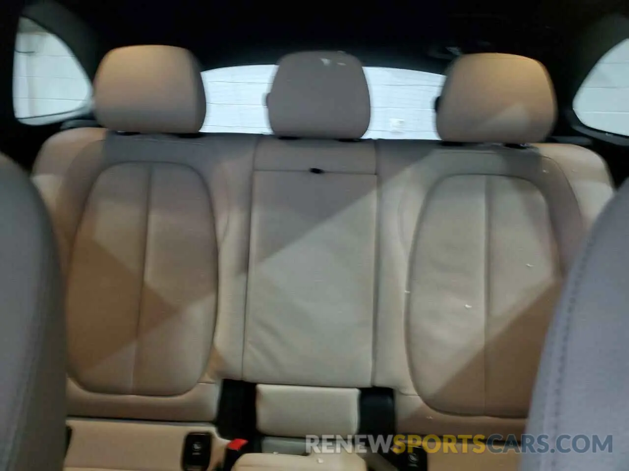 10 fotografías del automóvil dañado WBXHT3C55K5L36870 BMW X1 2019