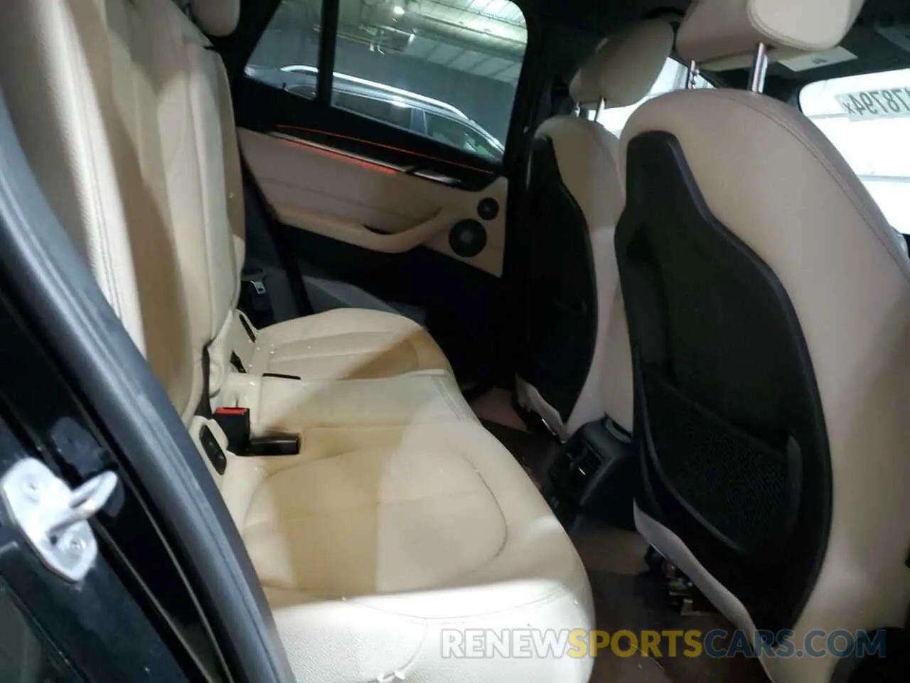 11 fotografías del automóvil dañado WBXHT3C55K5L36870 BMW X1 2019