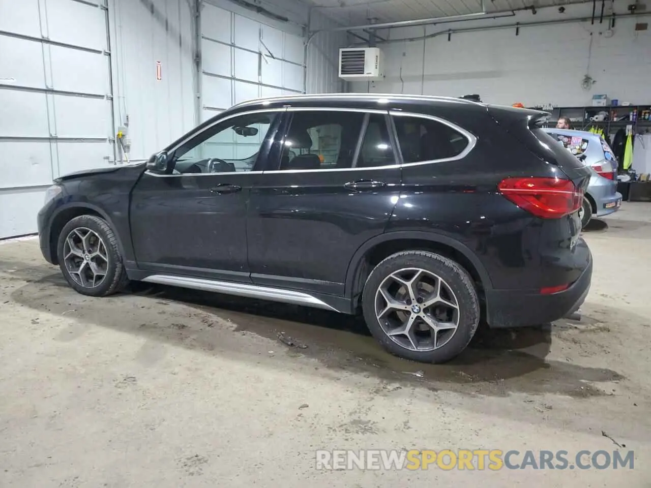 2 fotografías del automóvil dañado WBXHT3C55K5L36870 BMW X1 2019