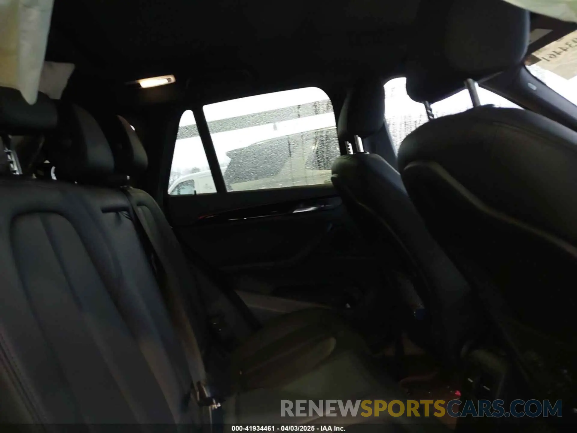 8 fotografías del automóvil dañado WBXHT3C55K5L37338 BMW X1 2019