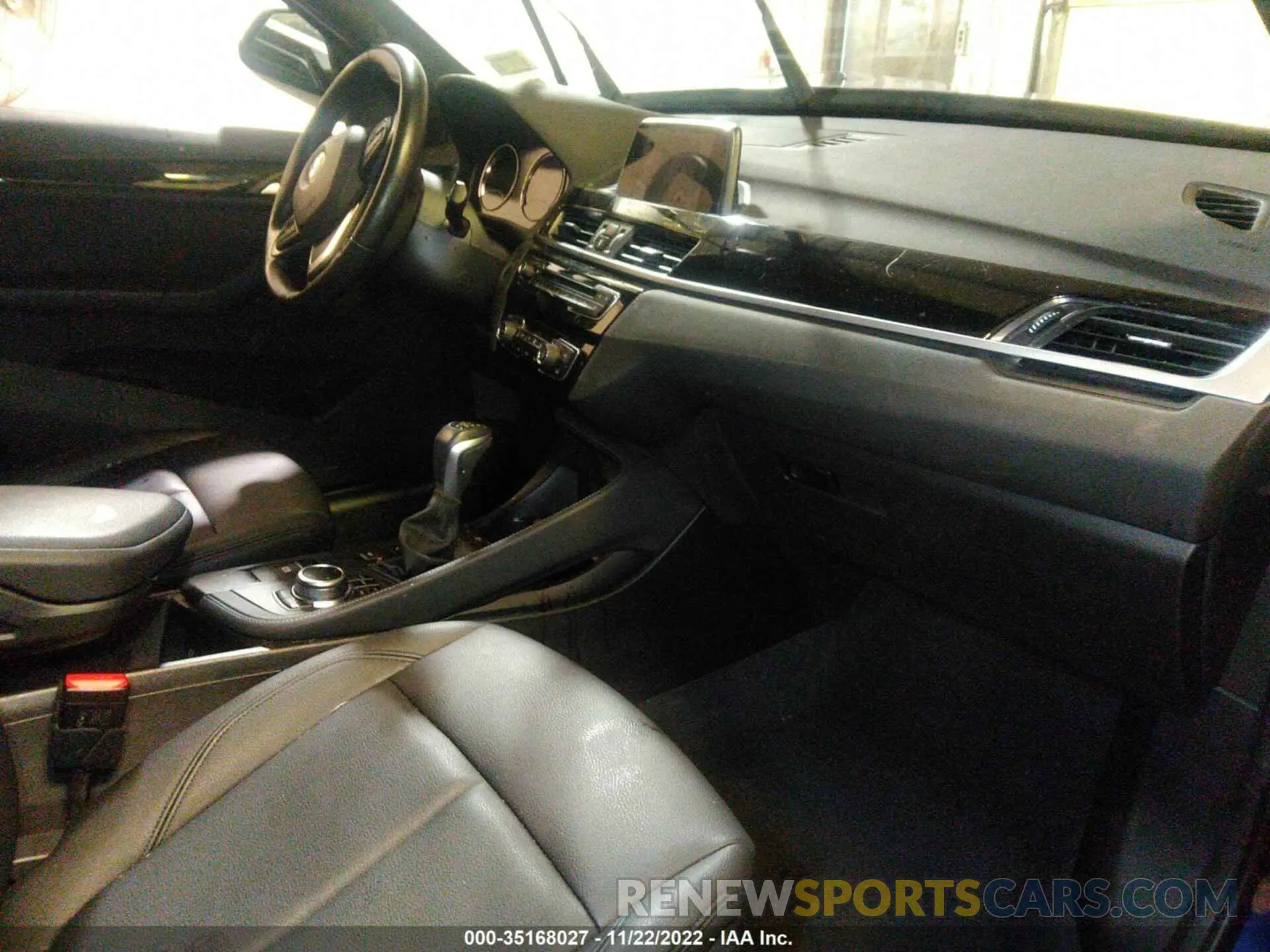 5 fotografías del automóvil dañado WBXHT3C58K3H35366 BMW X1 2019
