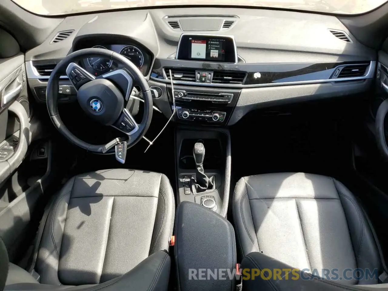 8 fotografías del automóvil dañado WBXHT3C59K5L90348 BMW X1 2019