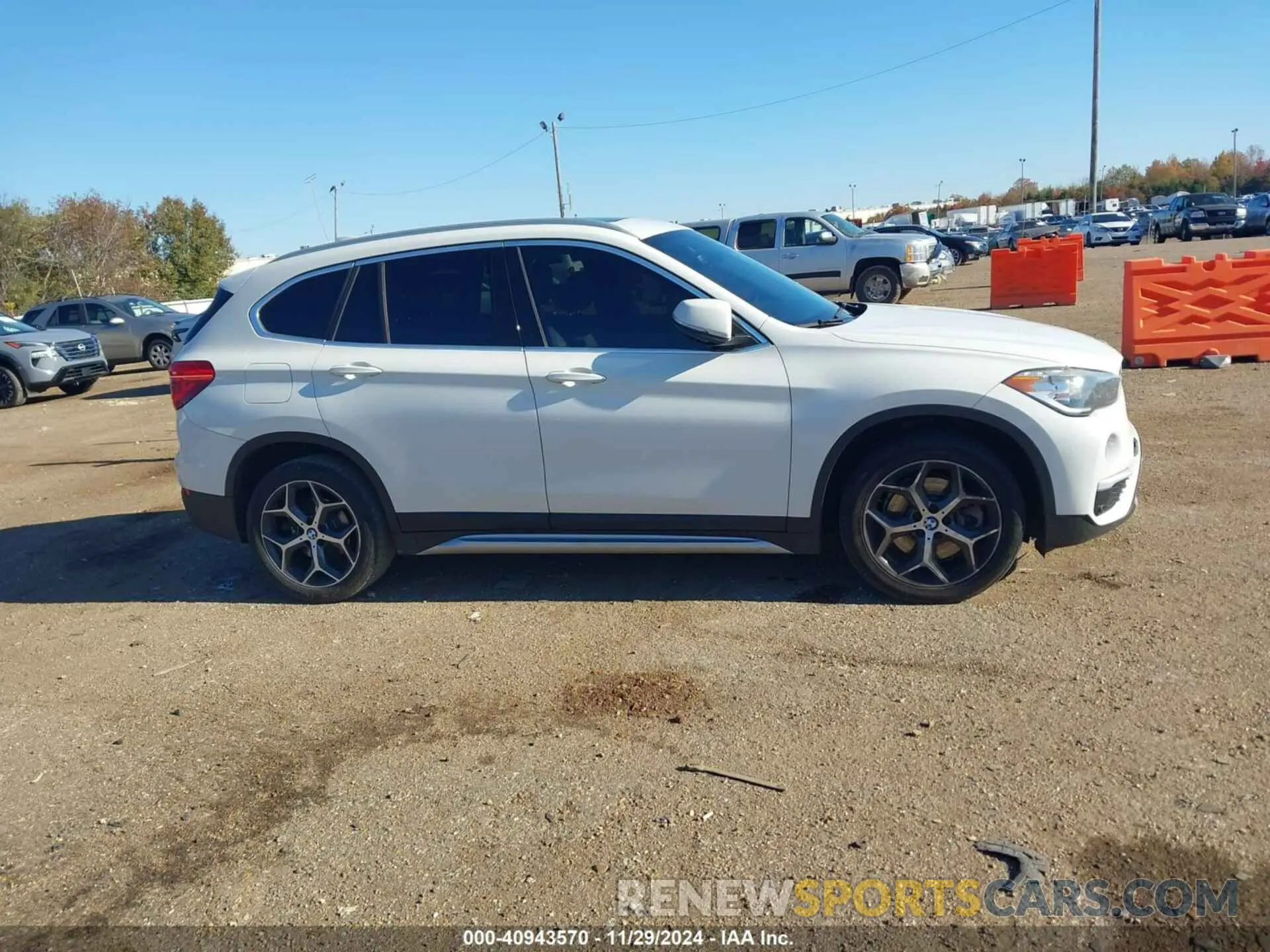 13 fotografías del automóvil dañado WBXHU7C51K5L10822 BMW X1 2019