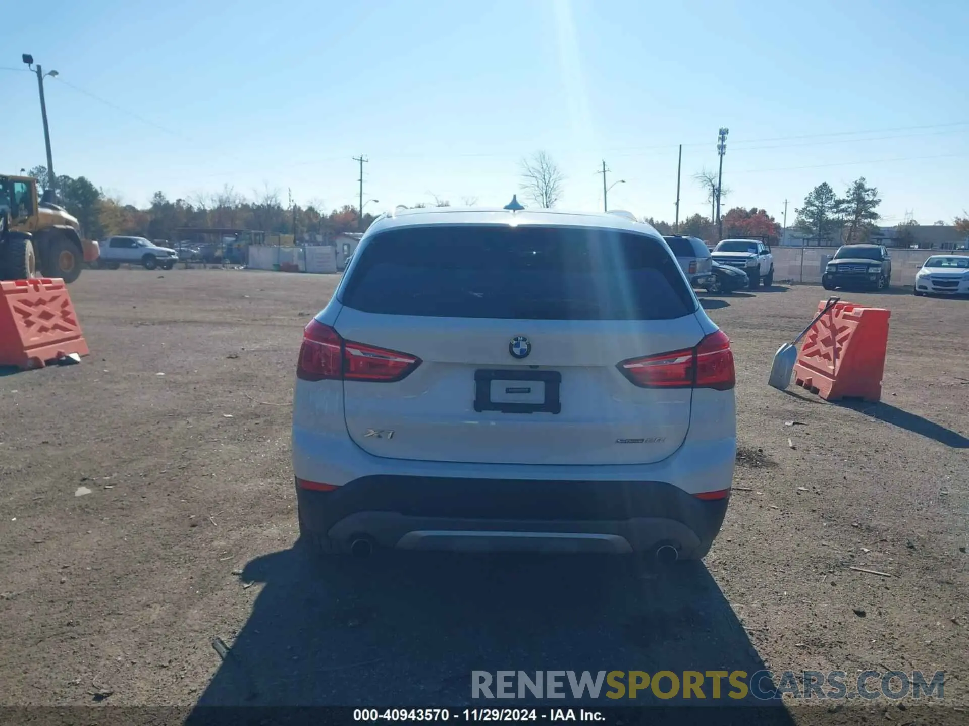 16 fotografías del automóvil dañado WBXHU7C51K5L10822 BMW X1 2019