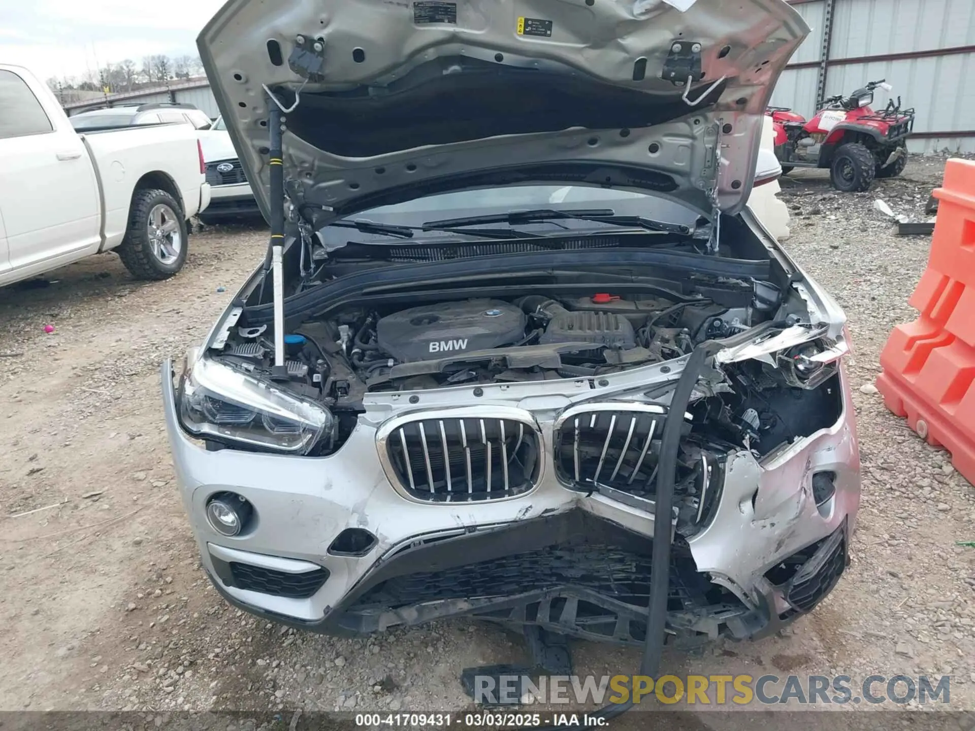 10 fotografías del automóvil dañado WBXHU7C52K3H44360 BMW X1 2019