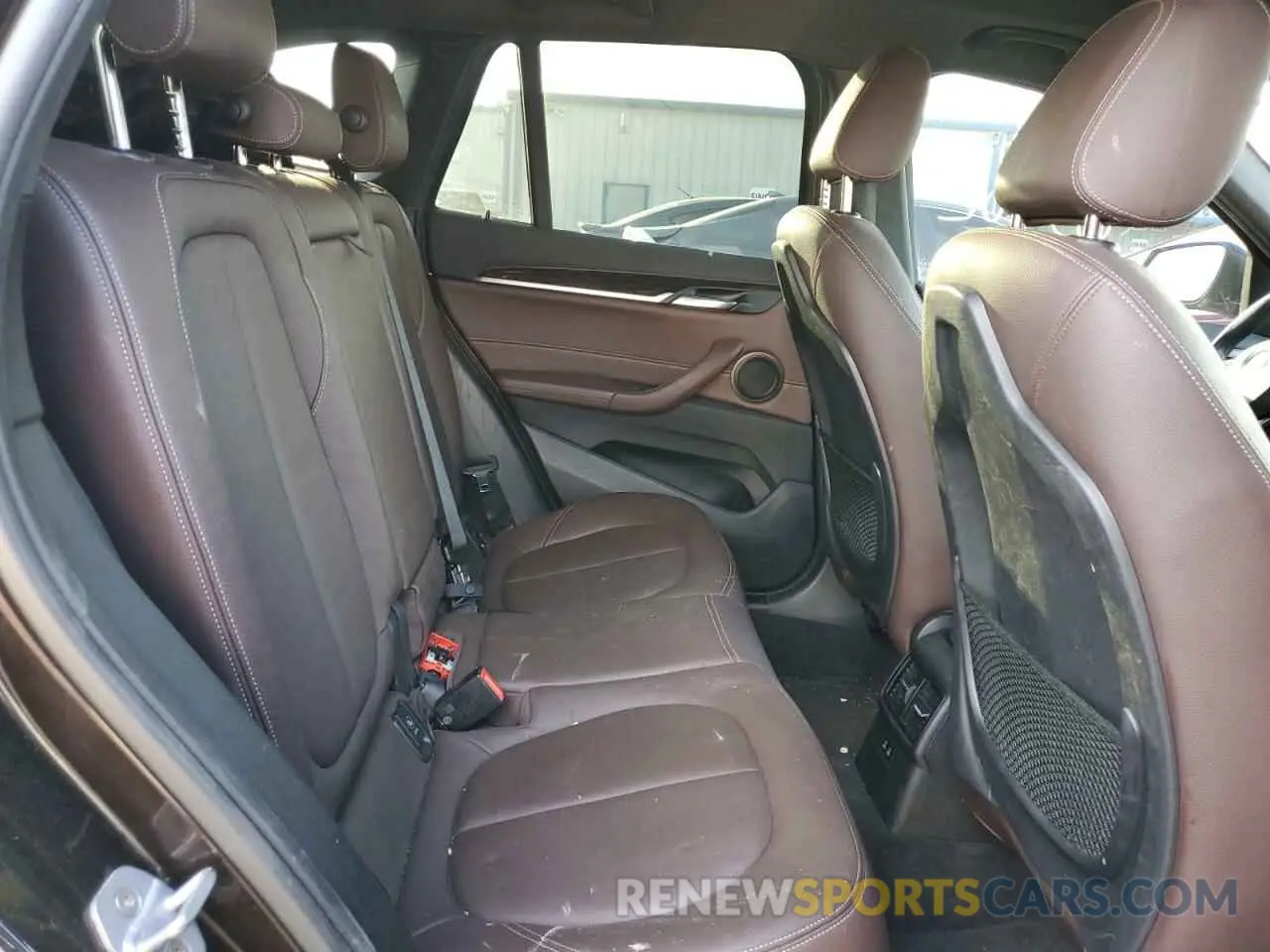6 fotografías del automóvil dañado WBXHU7C53K3H44786 BMW X1 2019