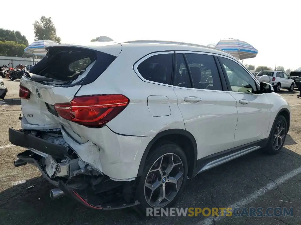 3 fotografías del automóvil dañado WBXHU7C53K3H45906 BMW X1 2019