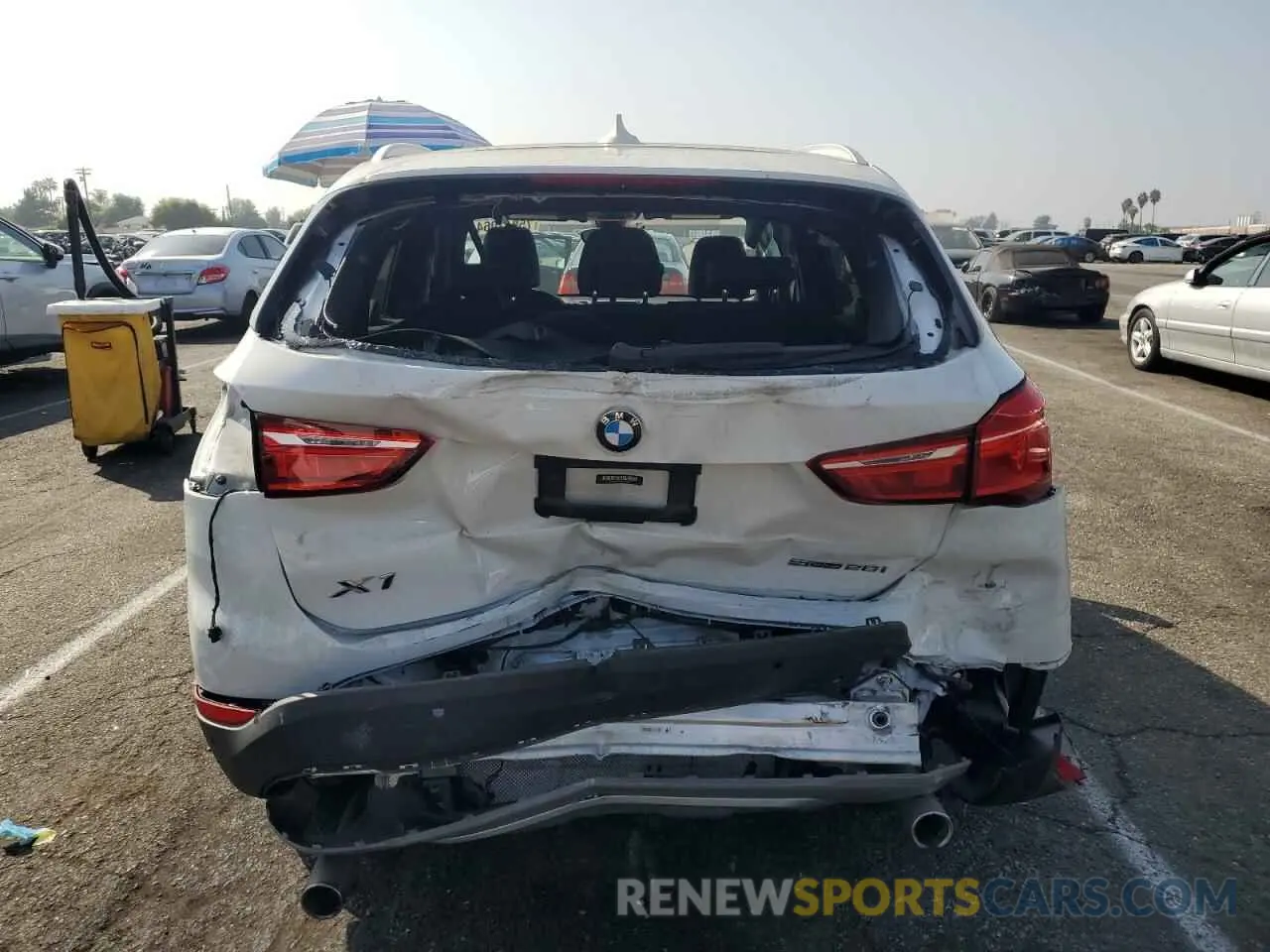 6 fotografías del automóvil dañado WBXHU7C53K3H45906 BMW X1 2019