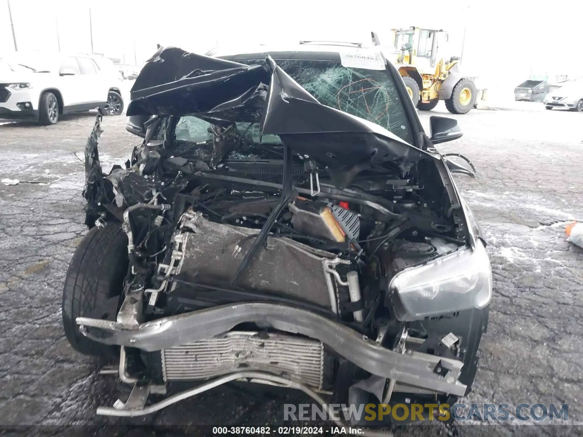13 fotografías del automóvil dañado WBXHU7C55K5L11228 BMW X1 2019