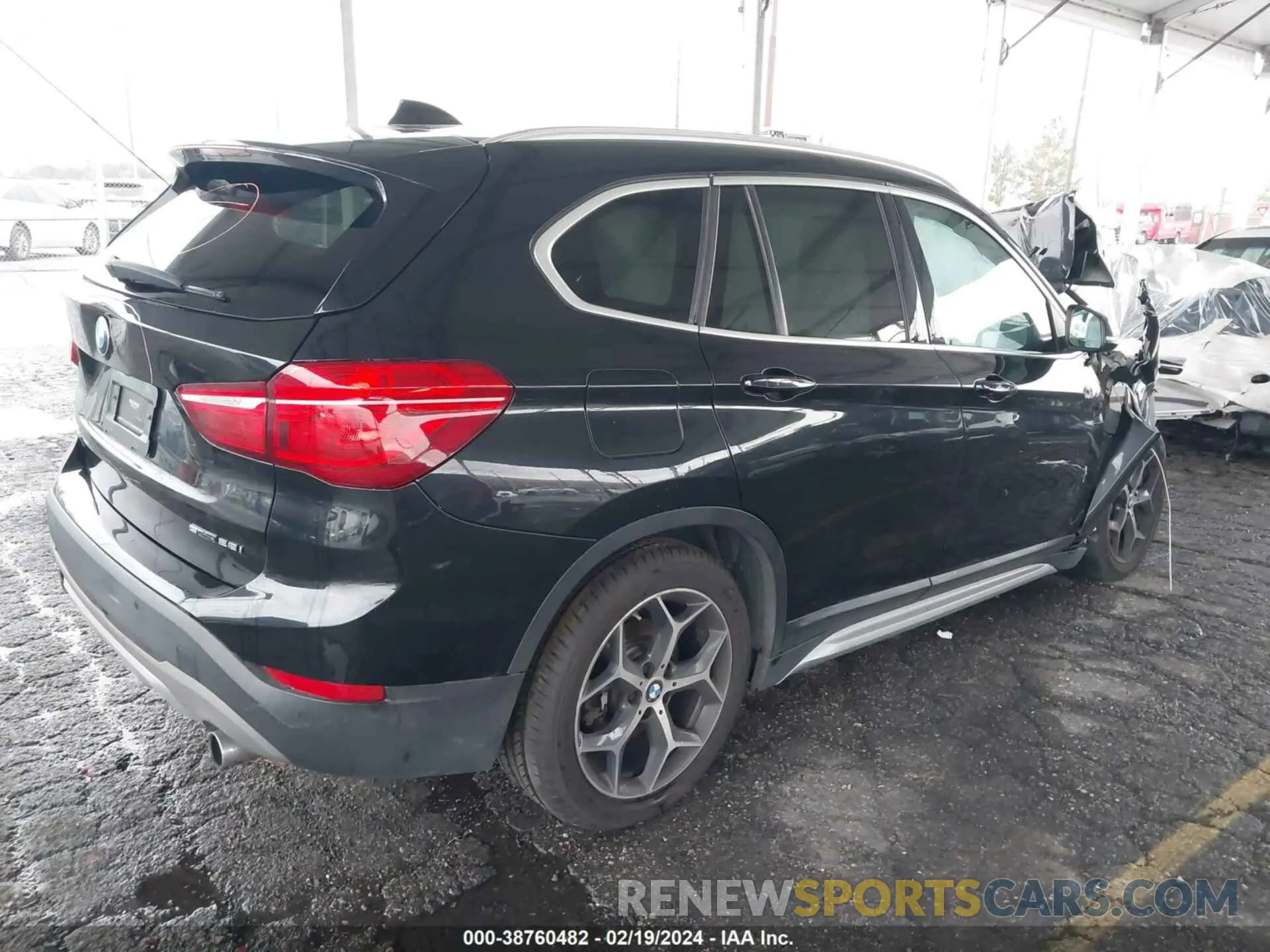 4 fotografías del automóvil dañado WBXHU7C55K5L11228 BMW X1 2019