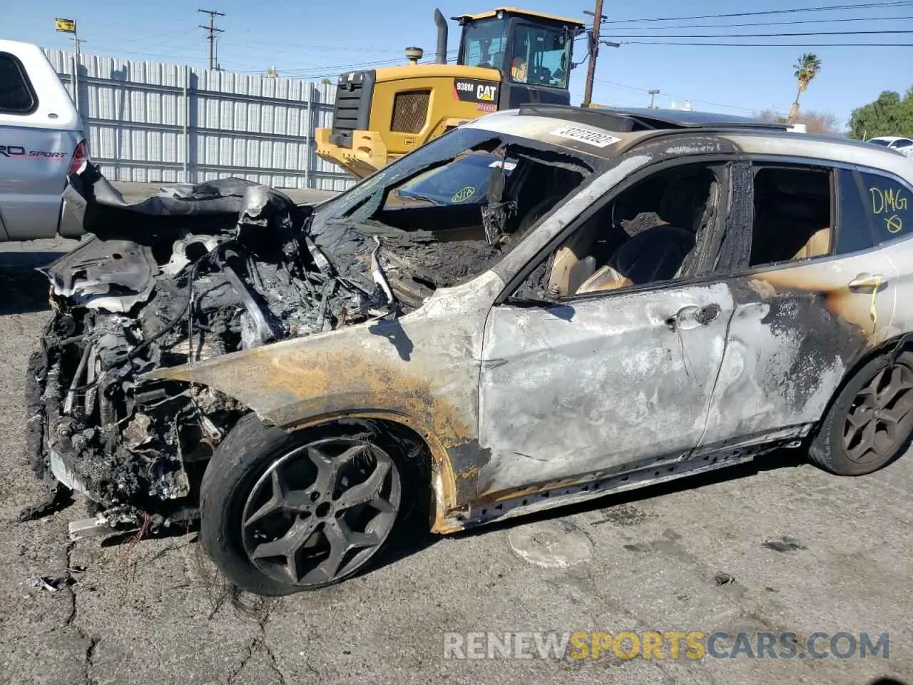 10 fotografías del automóvil dañado WBXHU7C56K3H44474 BMW X1 2019