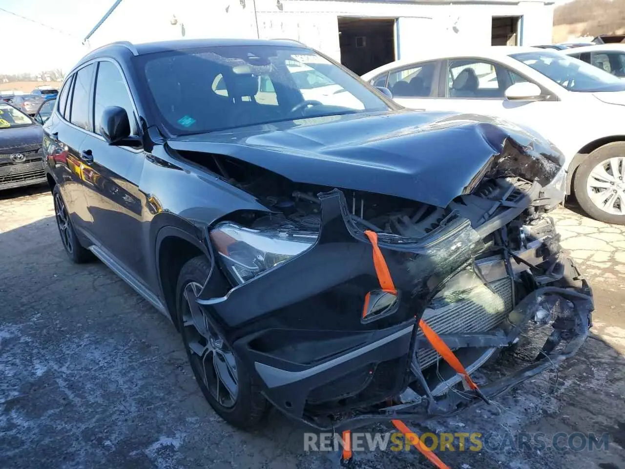 4 fotografías del automóvil dañado WBXJG7C01L5R36417 BMW X1 2020