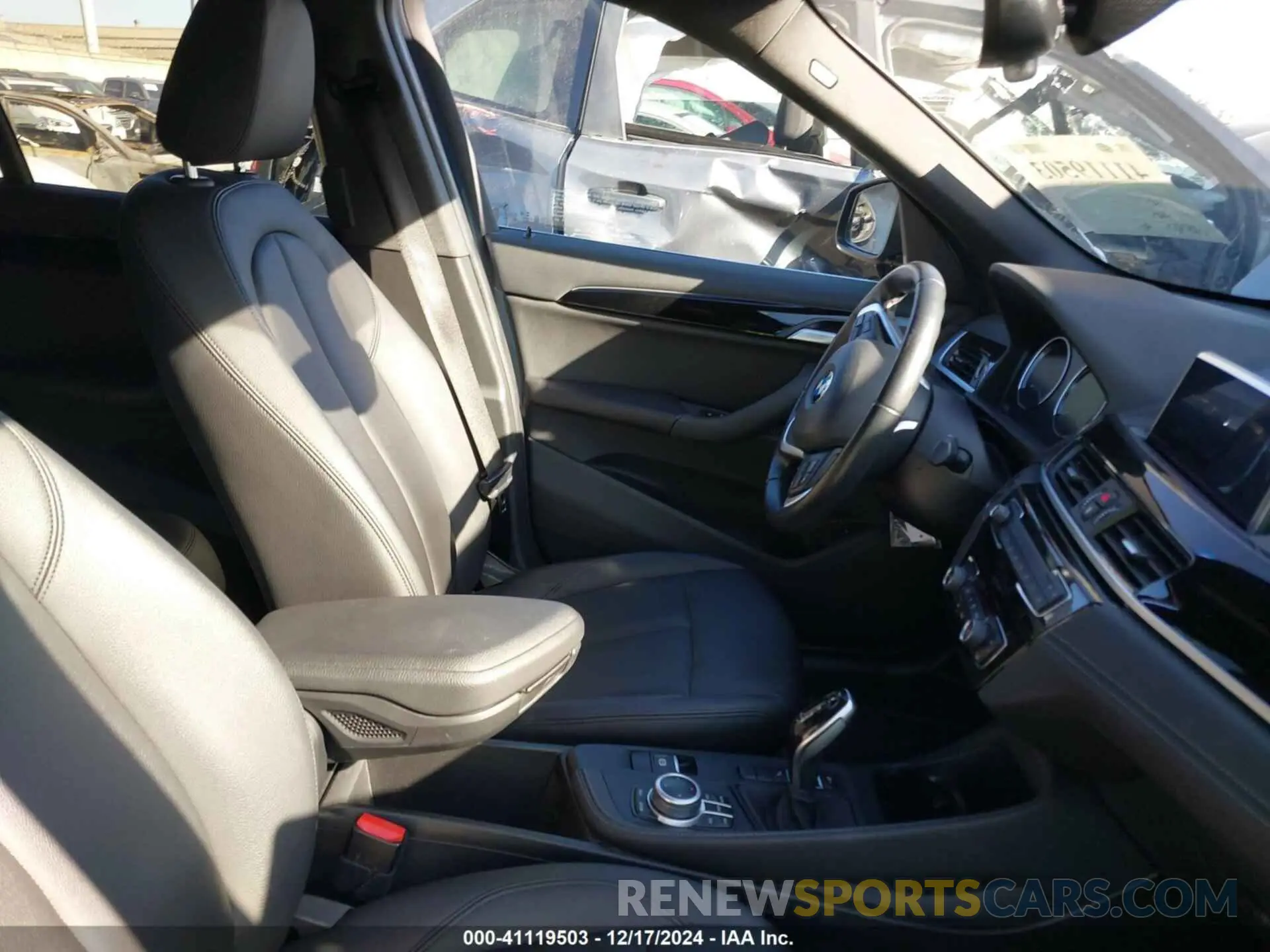 5 fotografías del automóvil dañado WBXJG7C03L5P82809 BMW X1 2020