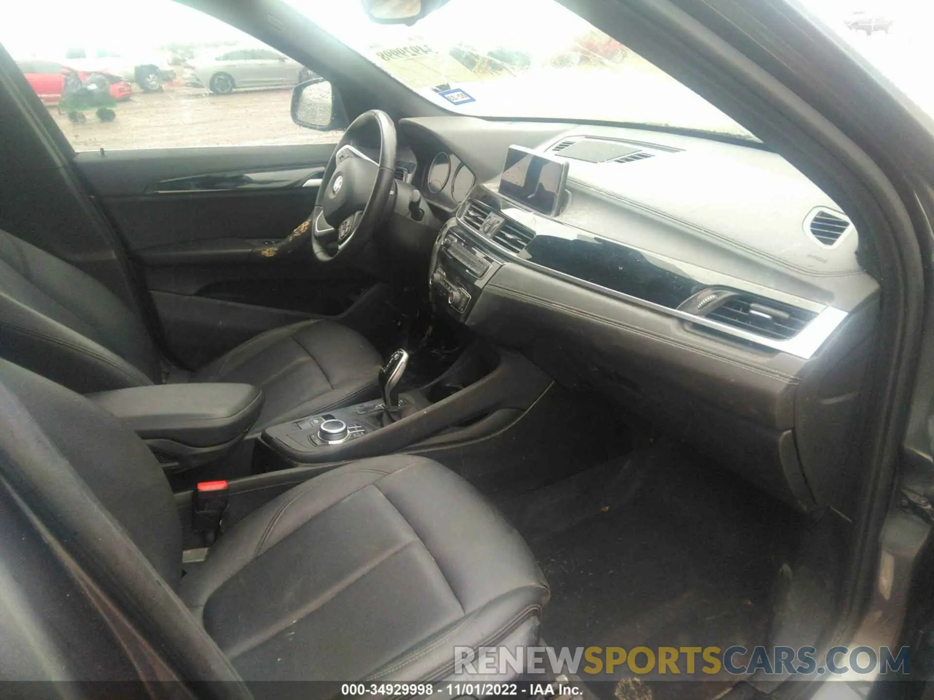 5 fotografías del automóvil dañado WBXJG7C04L5R23273 BMW X1 2020