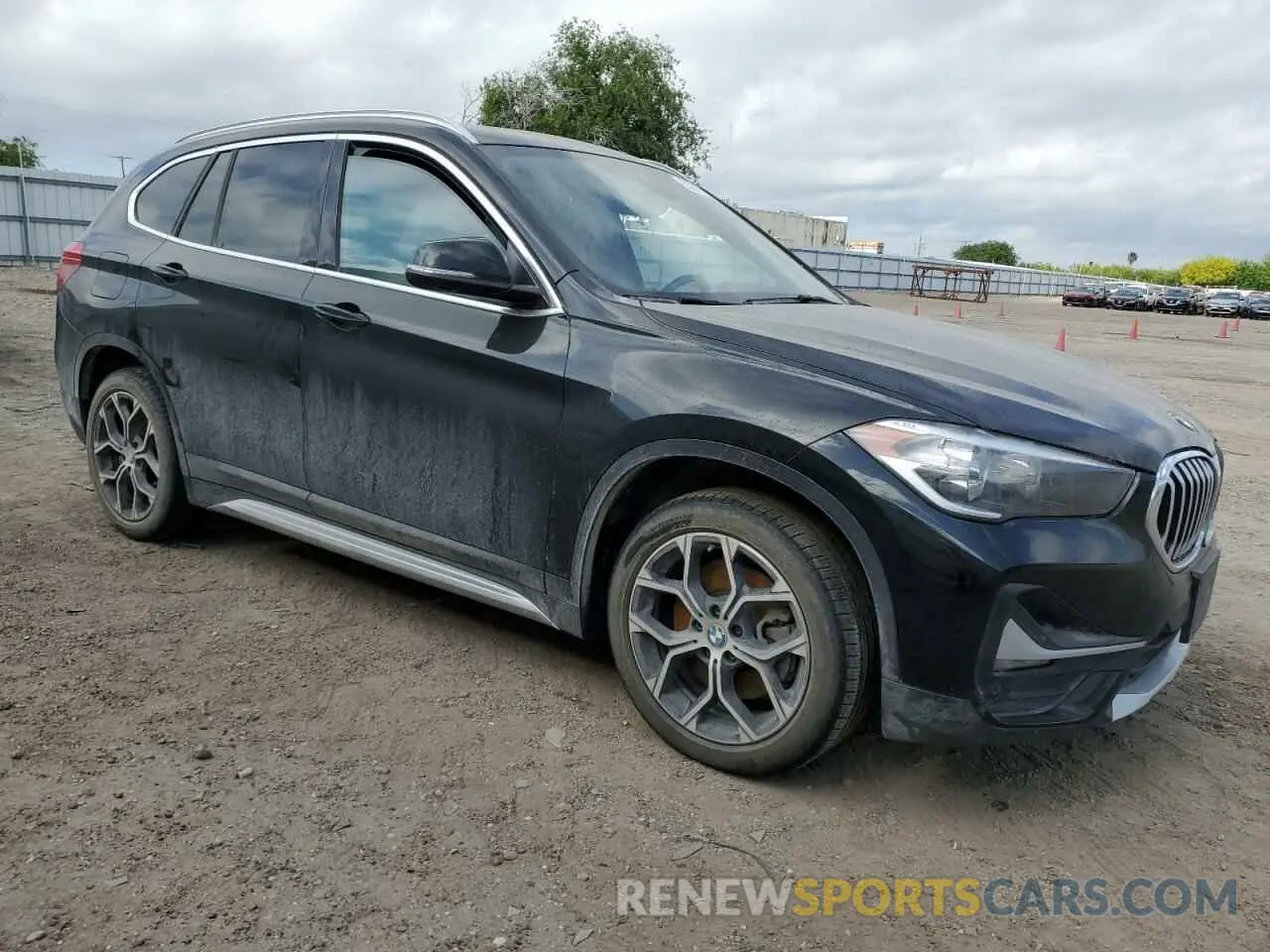 4 fotografías del automóvil dañado WBXJG7C05L5P30369 BMW X1 2020