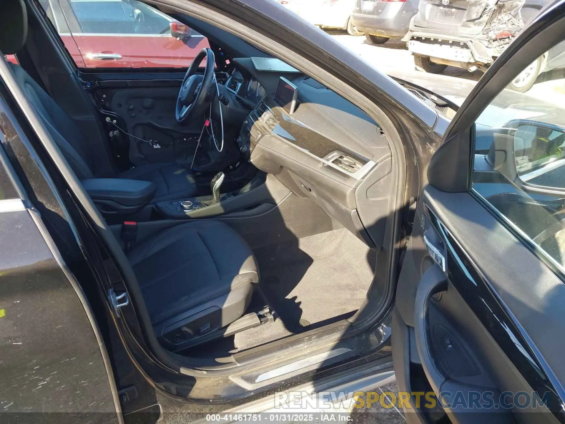 5 fotografías del automóvil dañado WBXJG7C05L5P47902 BMW X1 2020