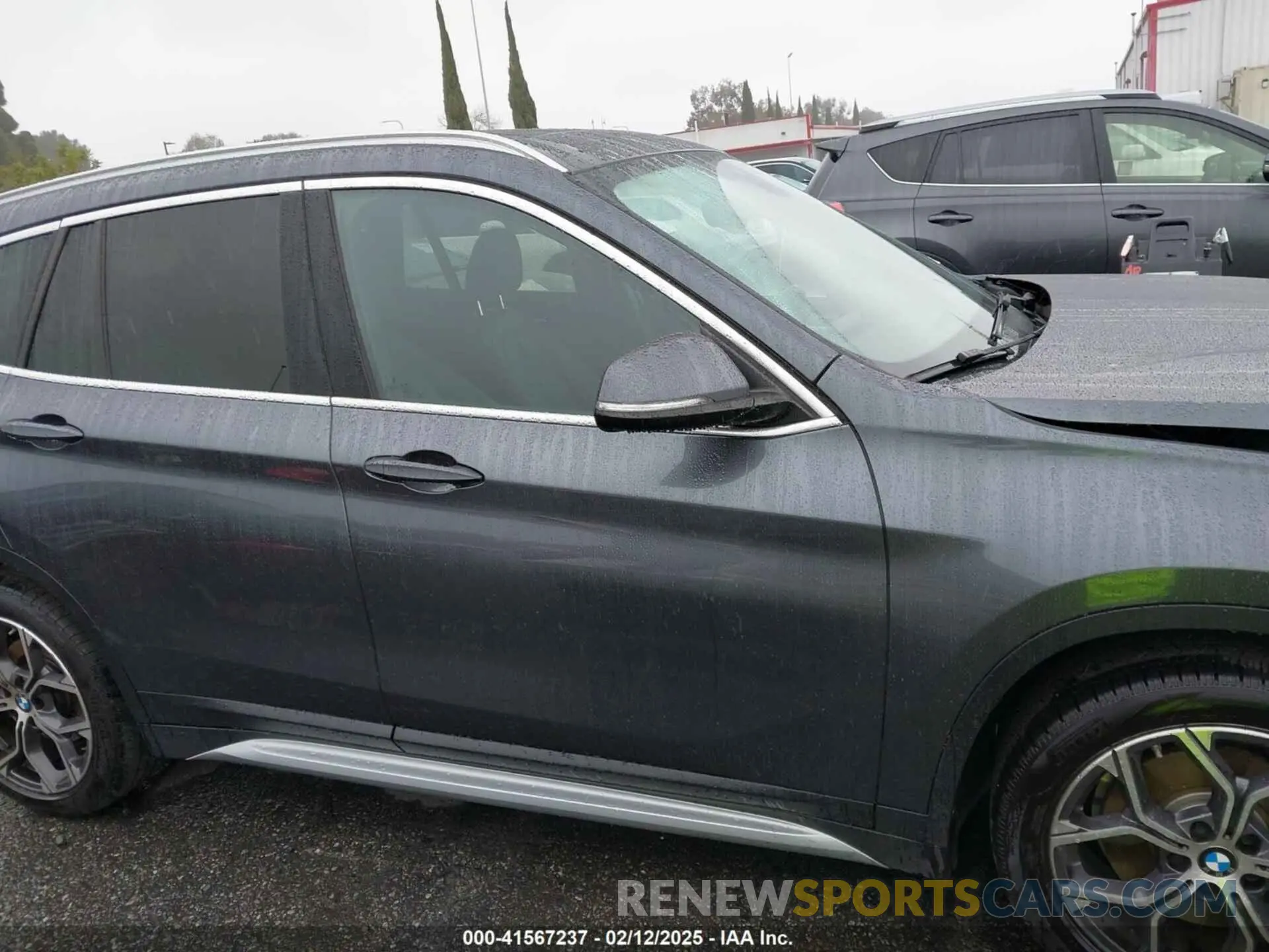 14 fotografías del automóvil dañado WBXJG7C05L5R44276 BMW X1 2020