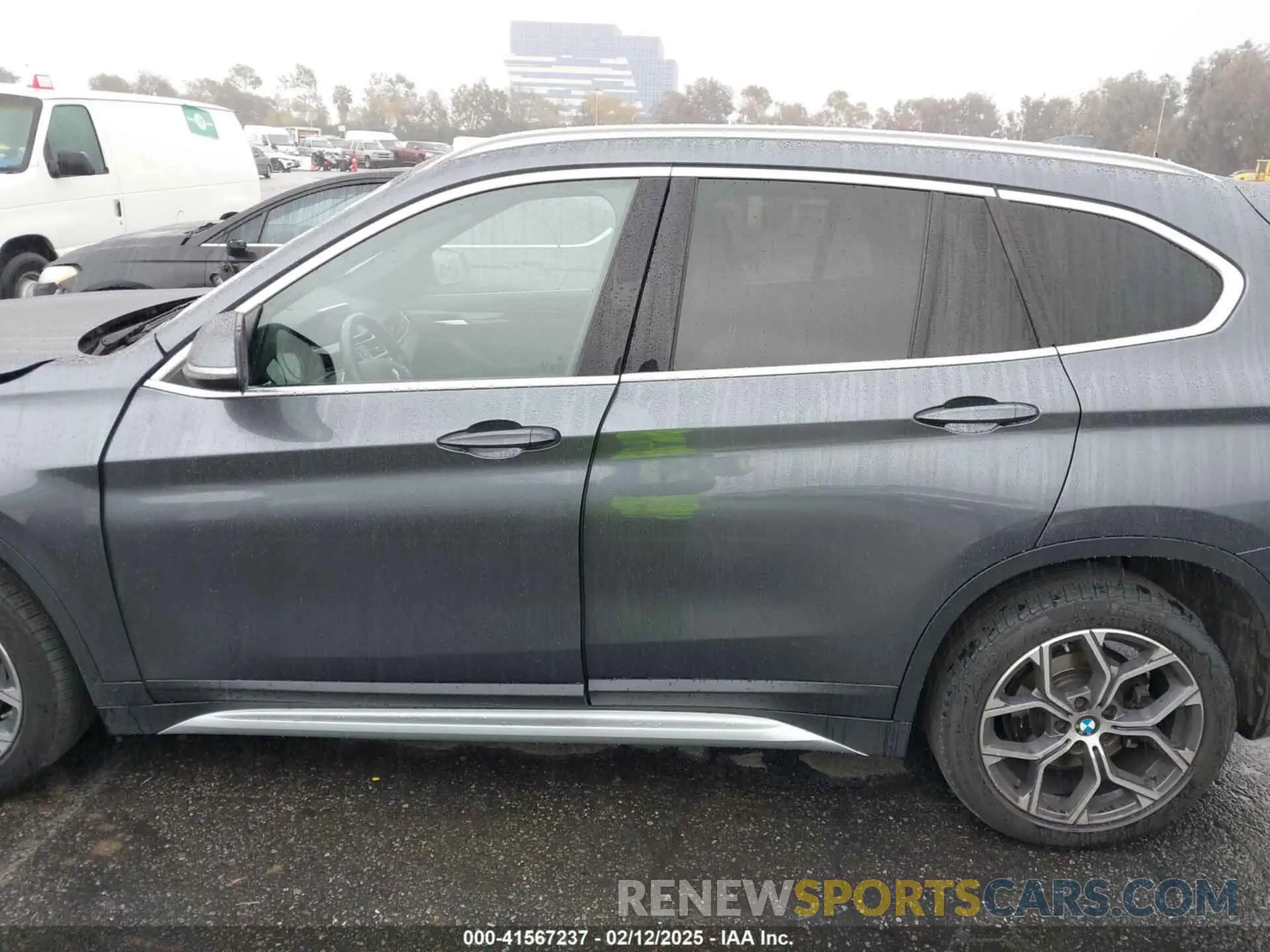 15 fotografías del automóvil dañado WBXJG7C05L5R44276 BMW X1 2020
