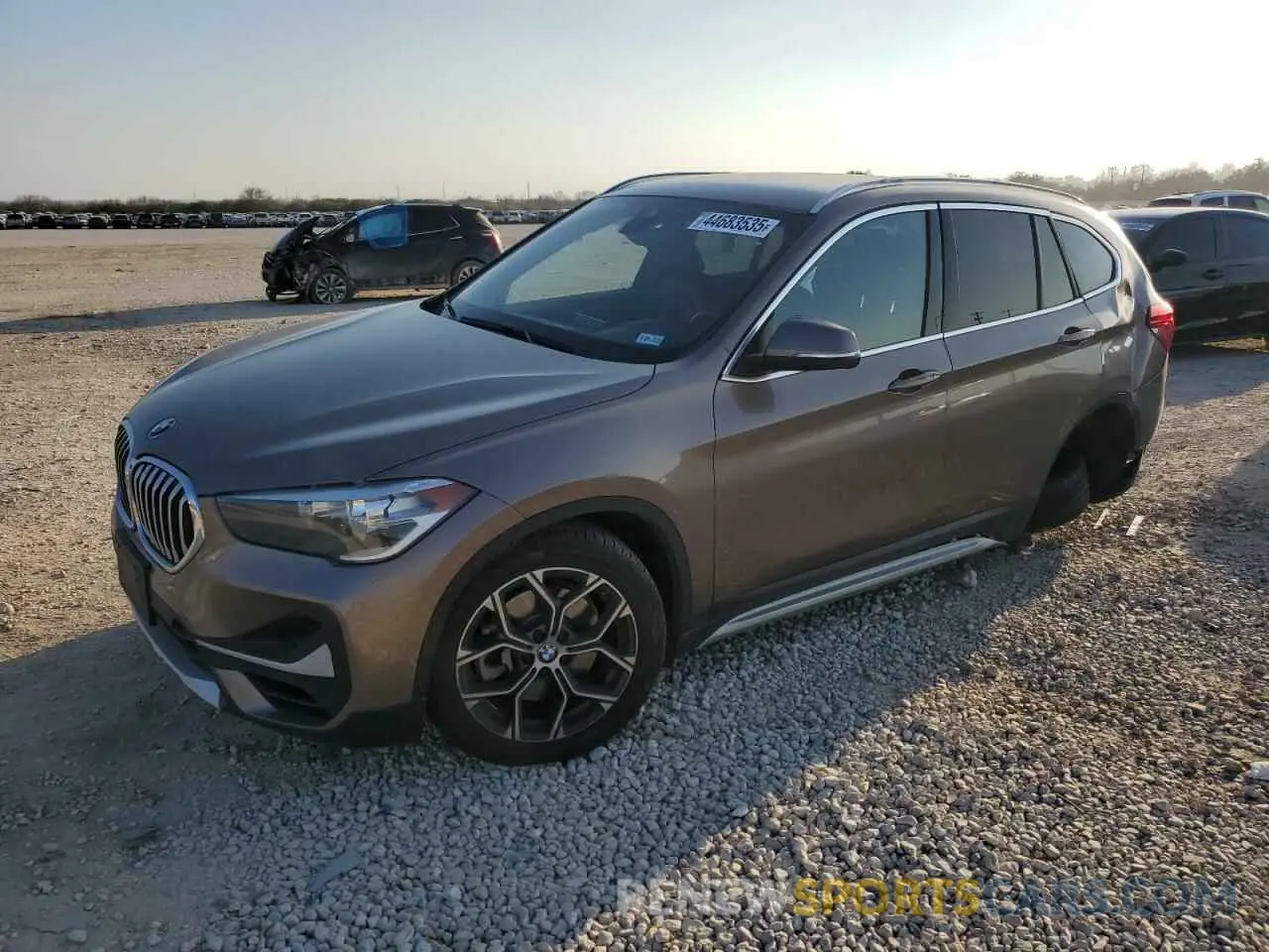 1 fotografías del automóvil dañado WBXJG7C06L5P19686 BMW X1 2020